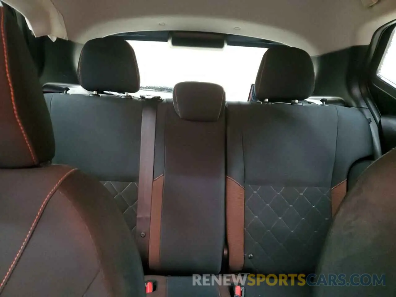10 Photograph of a damaged car 3N1CP5DV2LL511554 NISSAN KICKS 2020