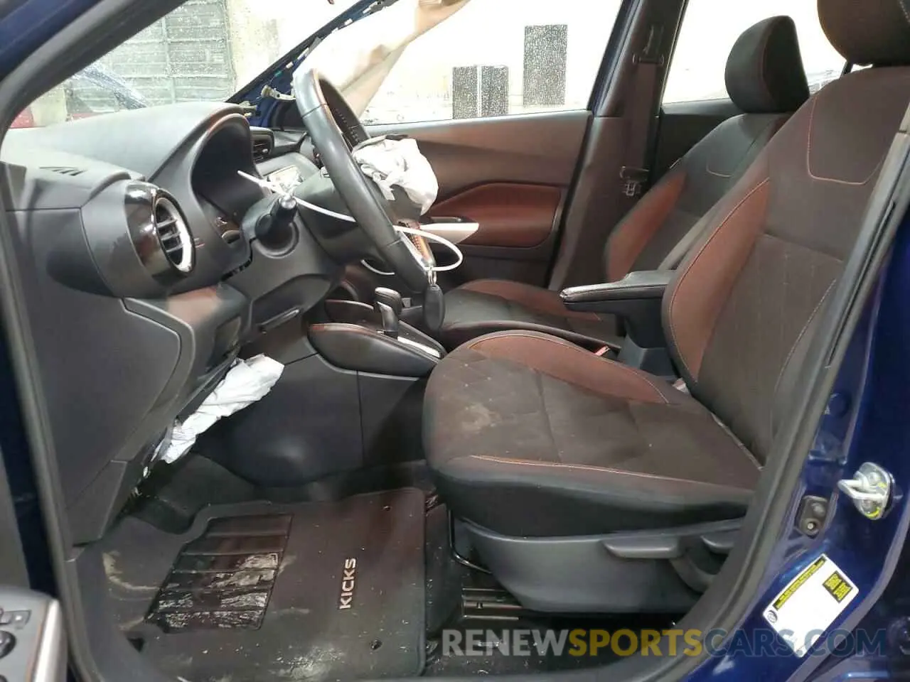 7 Photograph of a damaged car 3N1CP5DV2LL511554 NISSAN KICKS 2020