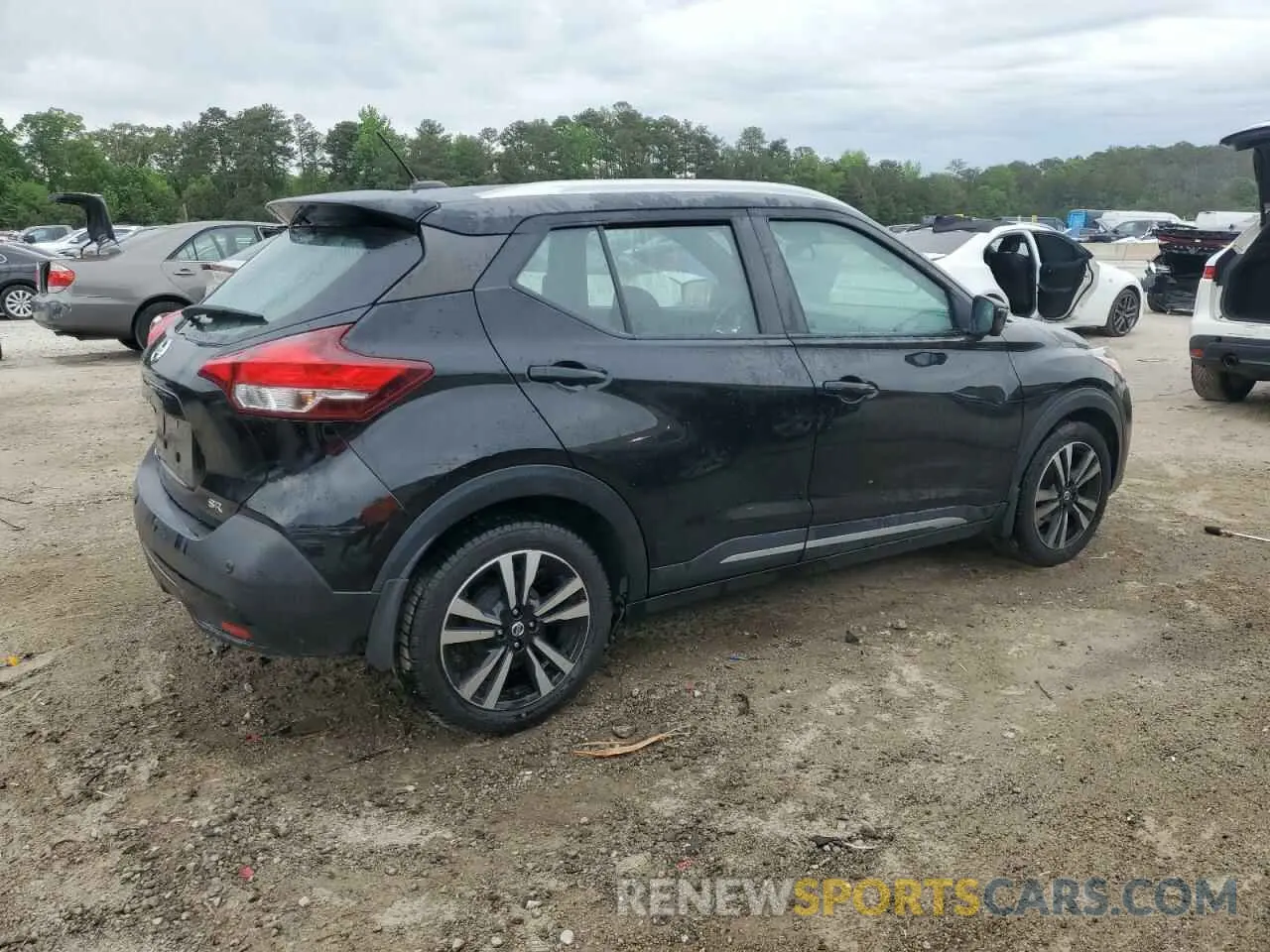 3 Photograph of a damaged car 3N1CP5DV2LL533375 NISSAN KICKS 2020