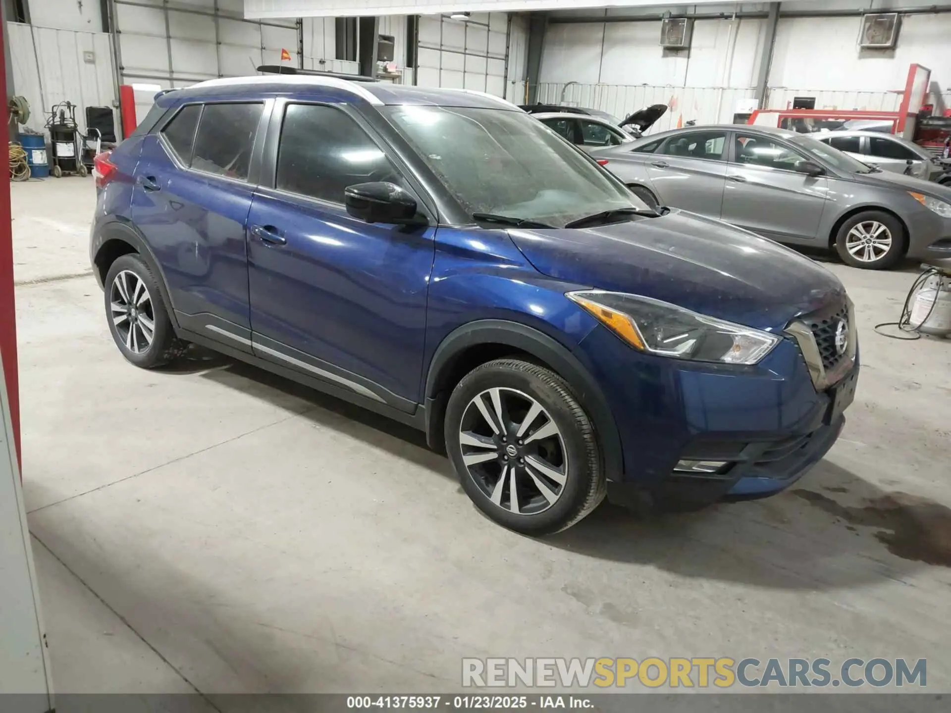 1 Photograph of a damaged car 3N1CP5DV2LL539600 NISSAN KICKS 2020