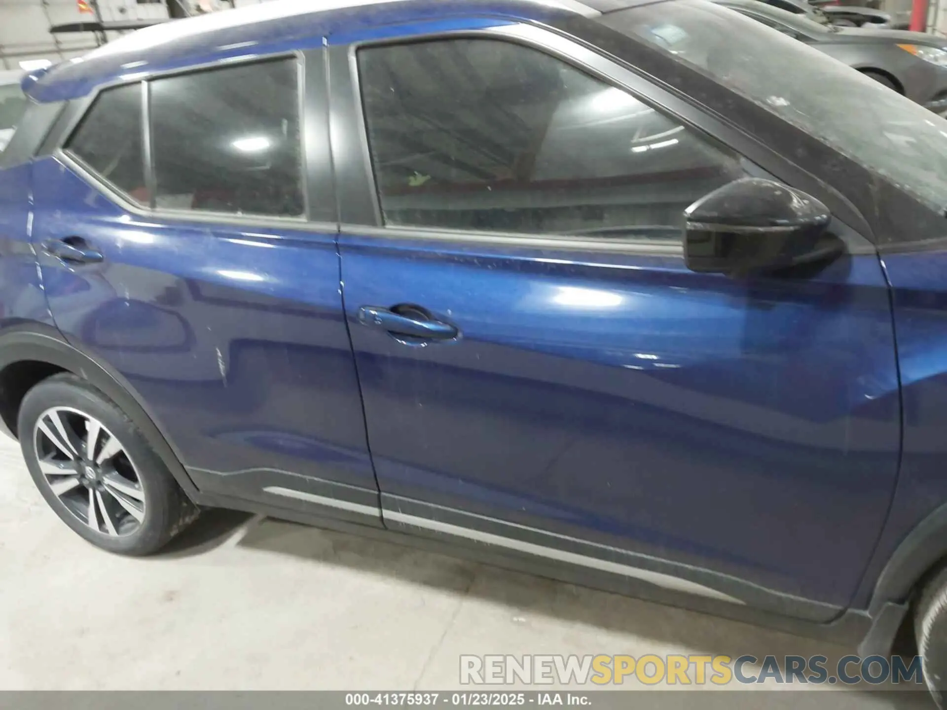 13 Photograph of a damaged car 3N1CP5DV2LL539600 NISSAN KICKS 2020