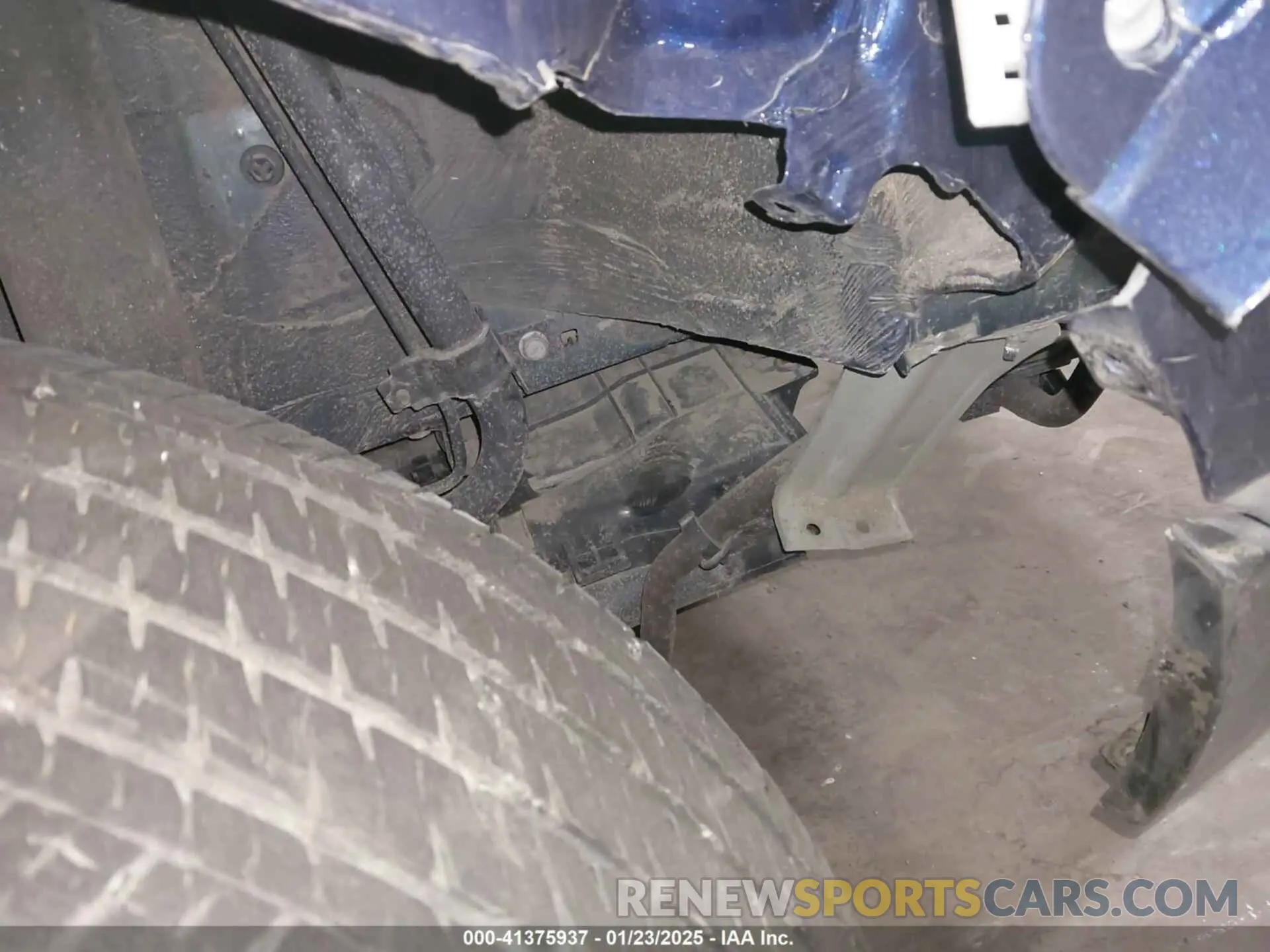 18 Photograph of a damaged car 3N1CP5DV2LL539600 NISSAN KICKS 2020