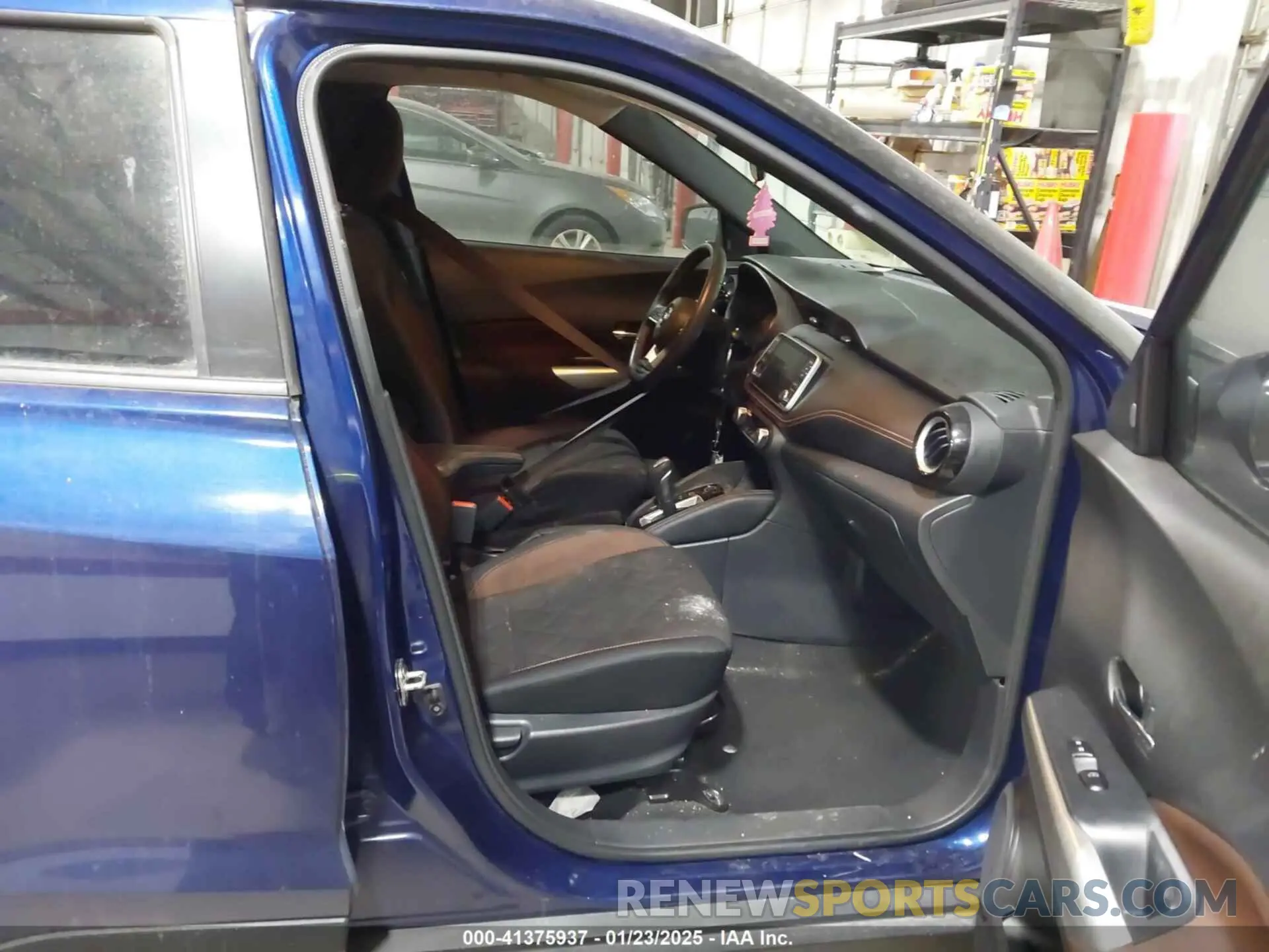 5 Photograph of a damaged car 3N1CP5DV2LL539600 NISSAN KICKS 2020