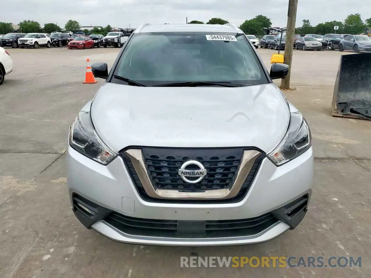 5 Photograph of a damaged car 3N1CP5DV2LL550225 NISSAN KICKS 2020