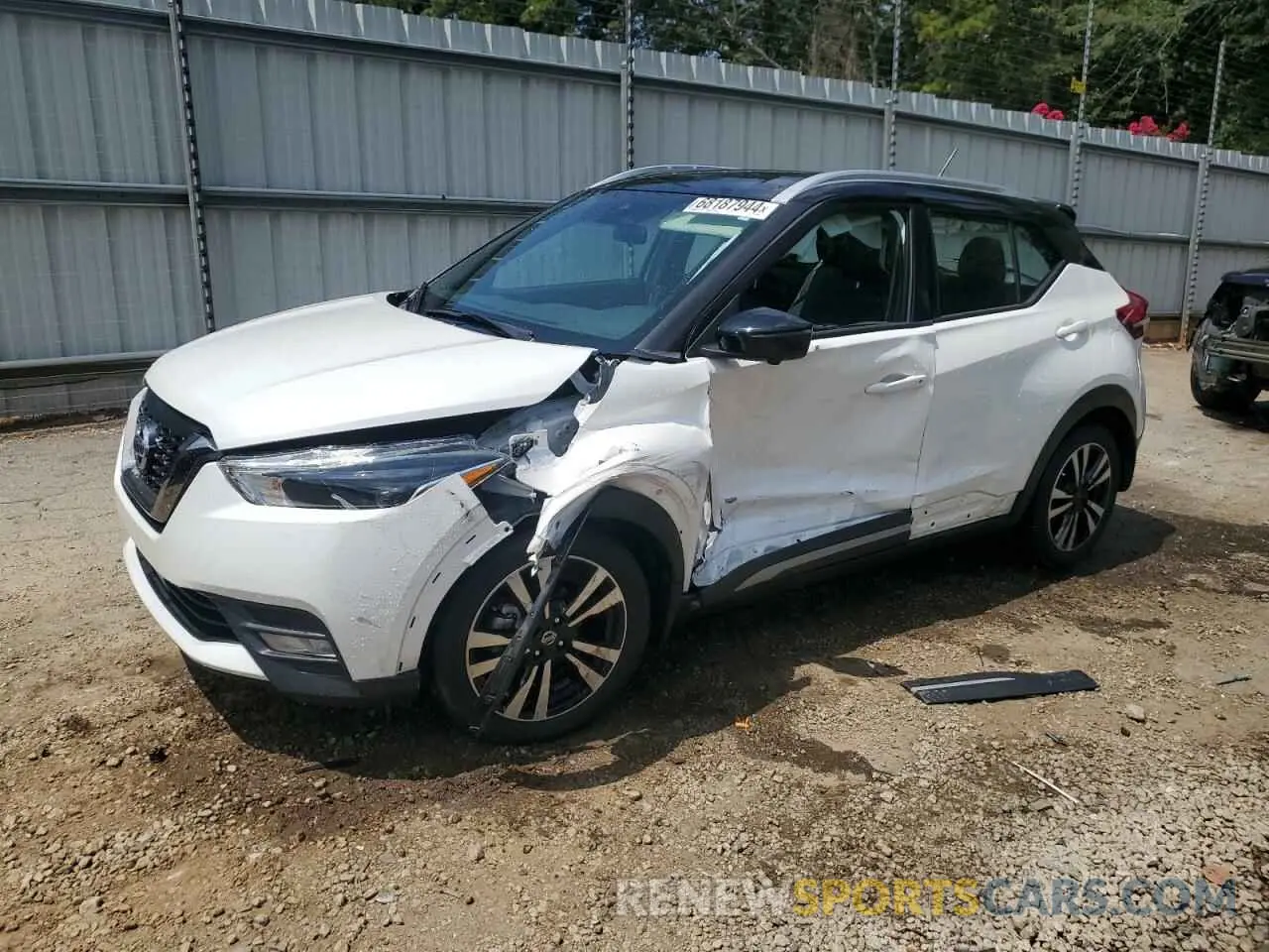 1 Photograph of a damaged car 3N1CP5DV3LL551626 NISSAN KICKS 2020