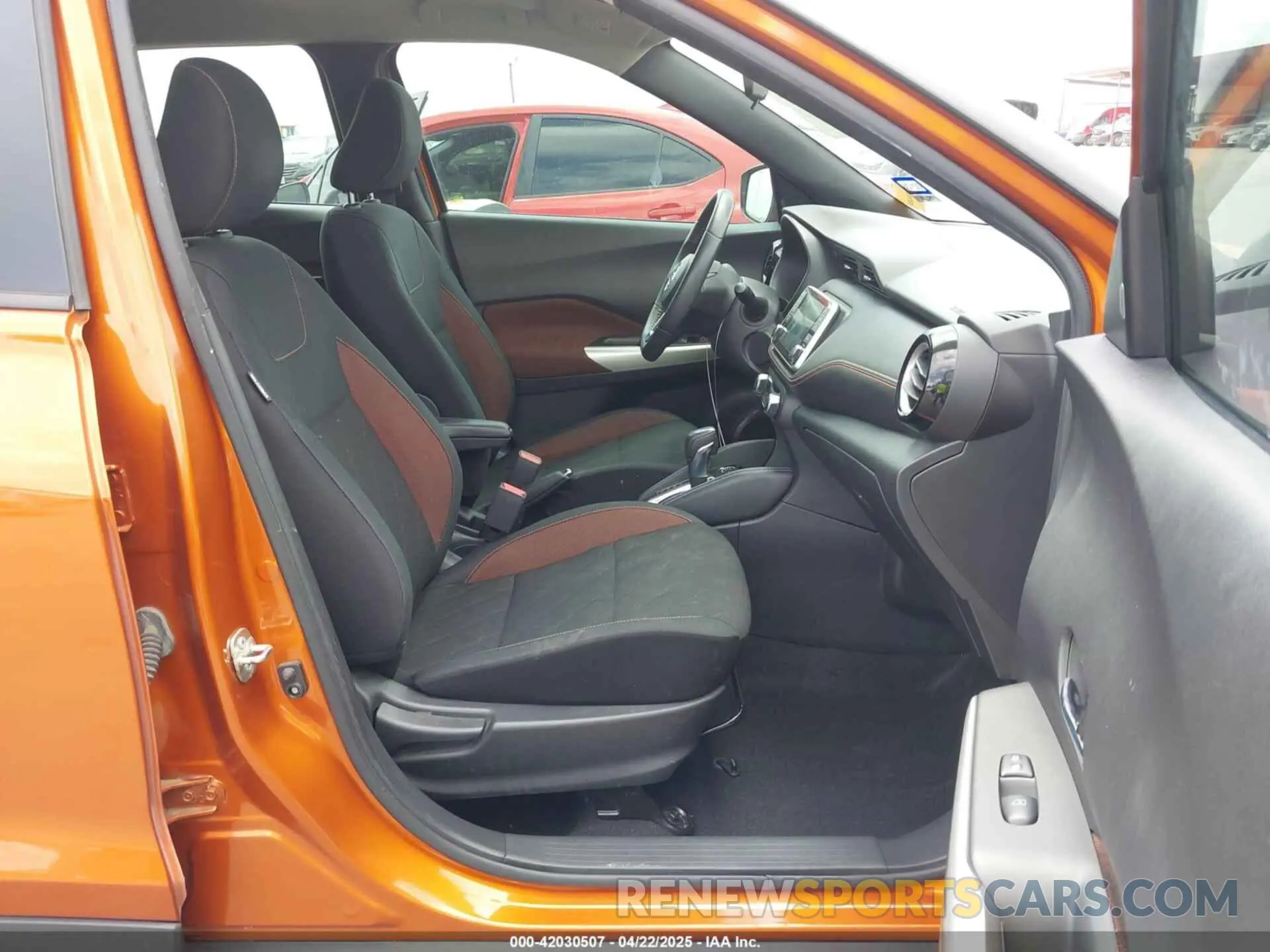 5 Photograph of a damaged car 3N1CP5DV4LL492831 NISSAN KICKS 2020
