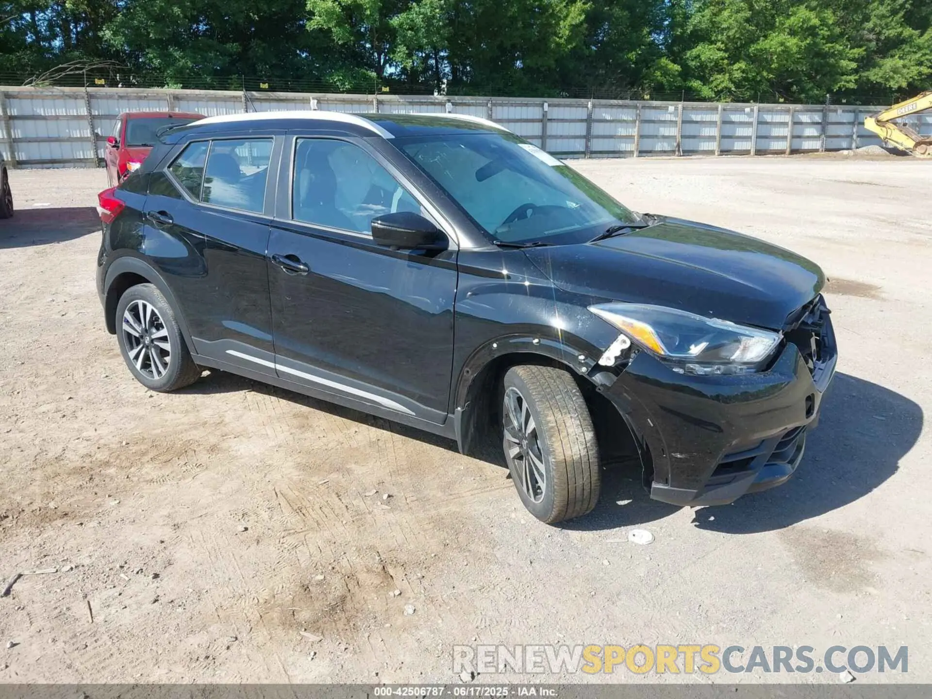 1 Photograph of a damaged car 3N1CP5DV4LL532941 NISSAN KICKS 2020