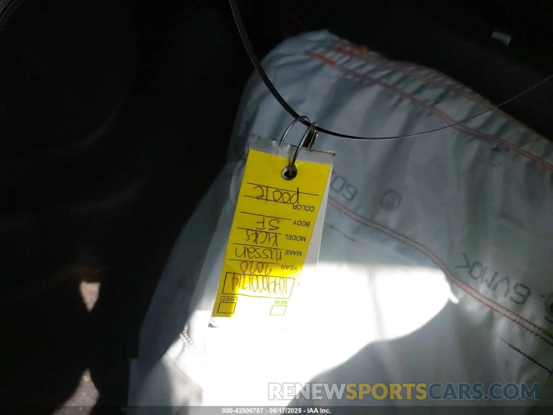 11 Photograph of a damaged car 3N1CP5DV4LL532941 NISSAN KICKS 2020