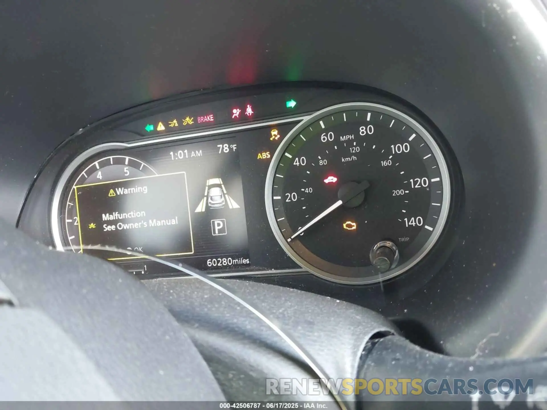 16 Photograph of a damaged car 3N1CP5DV4LL532941 NISSAN KICKS 2020