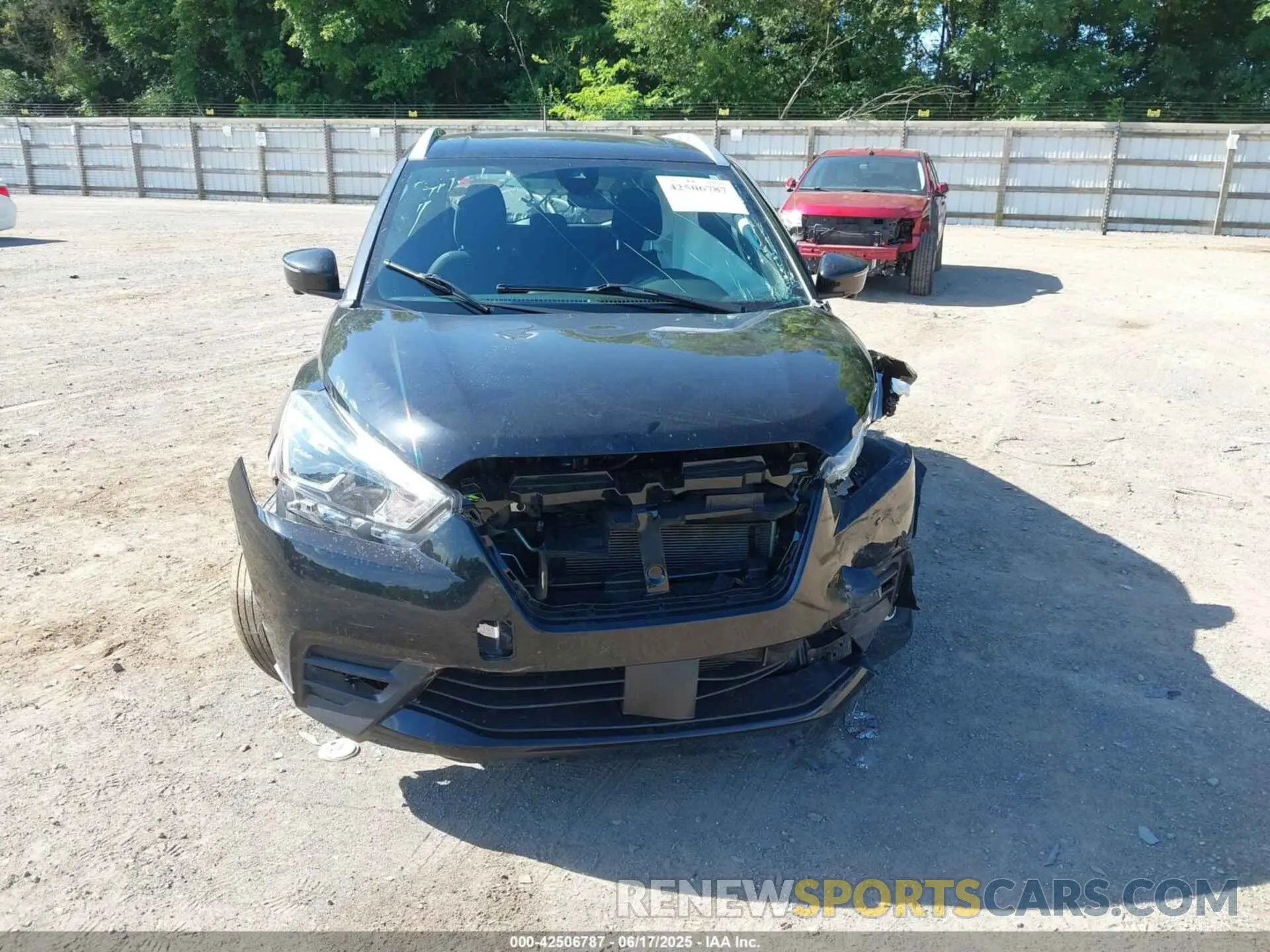 6 Photograph of a damaged car 3N1CP5DV4LL532941 NISSAN KICKS 2020