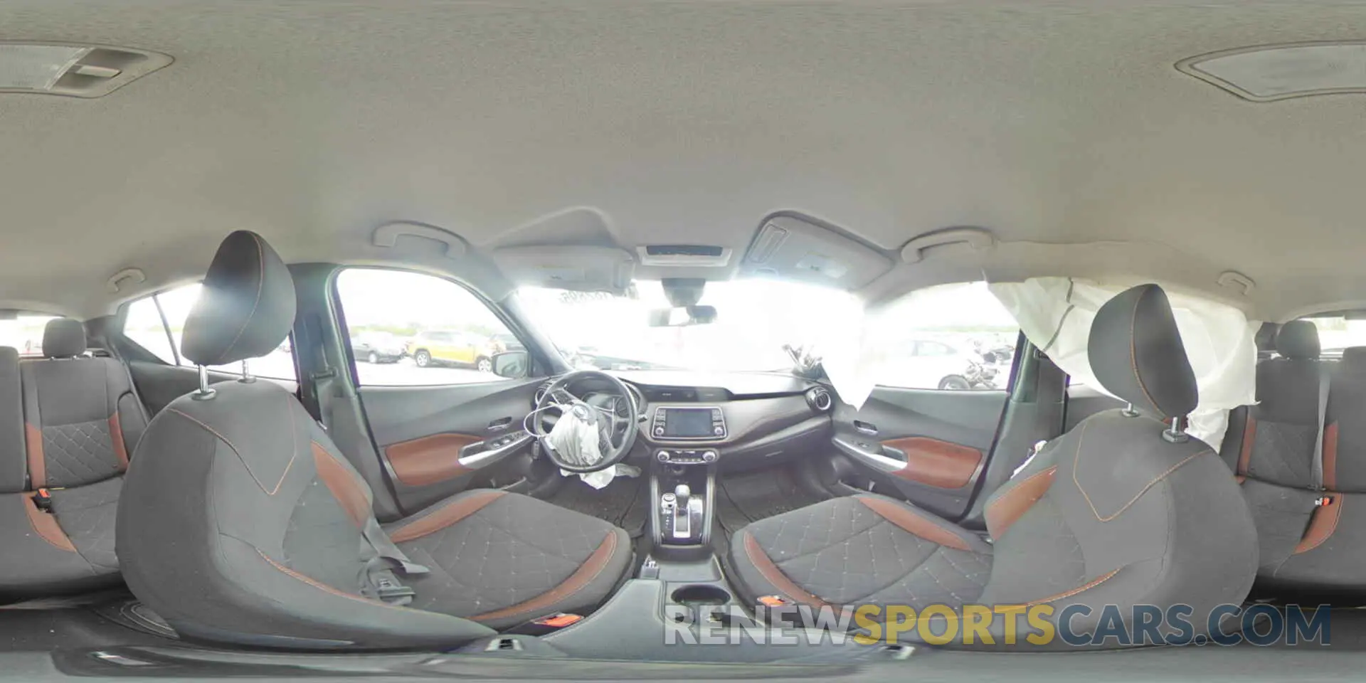 14 Photograph of a damaged car 3N1CP5DV4LL533989 NISSAN KICKS 2020