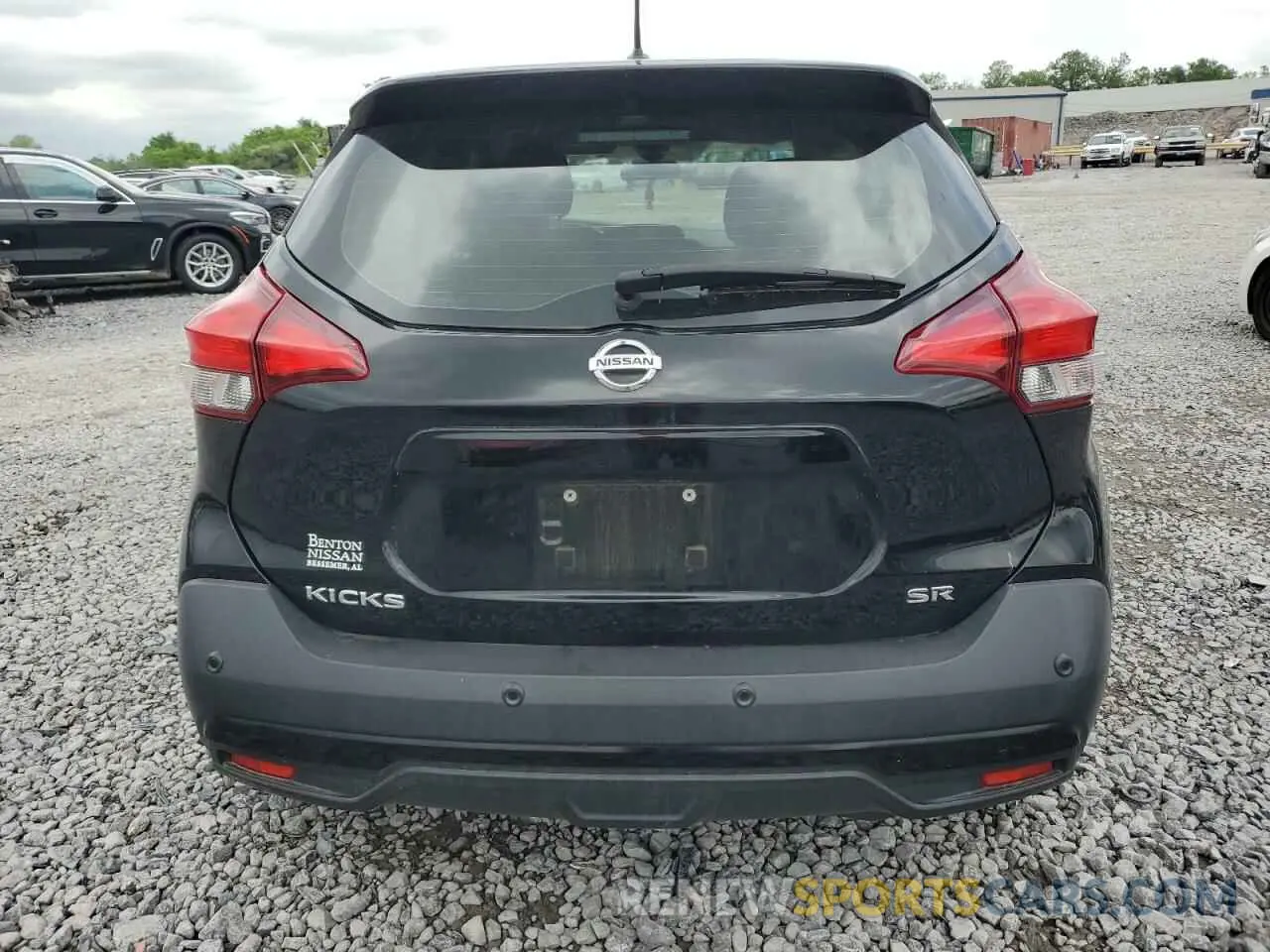 6 Photograph of a damaged car 3N1CP5DV4LL533989 NISSAN KICKS 2020