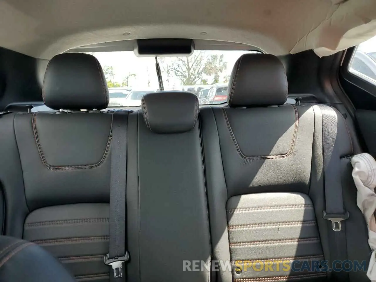 10 Photograph of a damaged car 3N1CP5DV4LL540229 NISSAN KICKS 2020