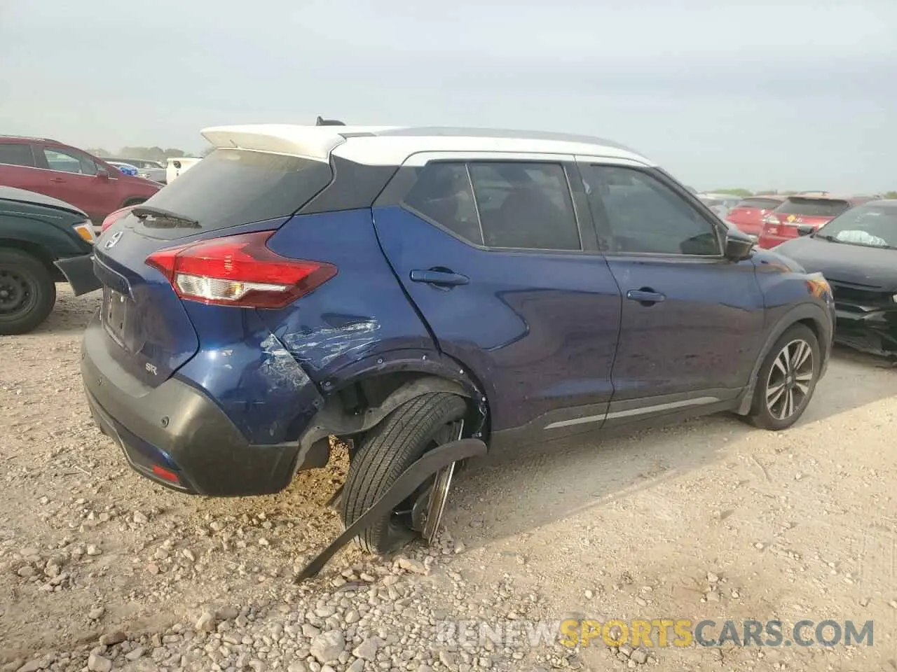 3 Photograph of a damaged car 3N1CP5DV4LL555071 NISSAN KICKS 2020