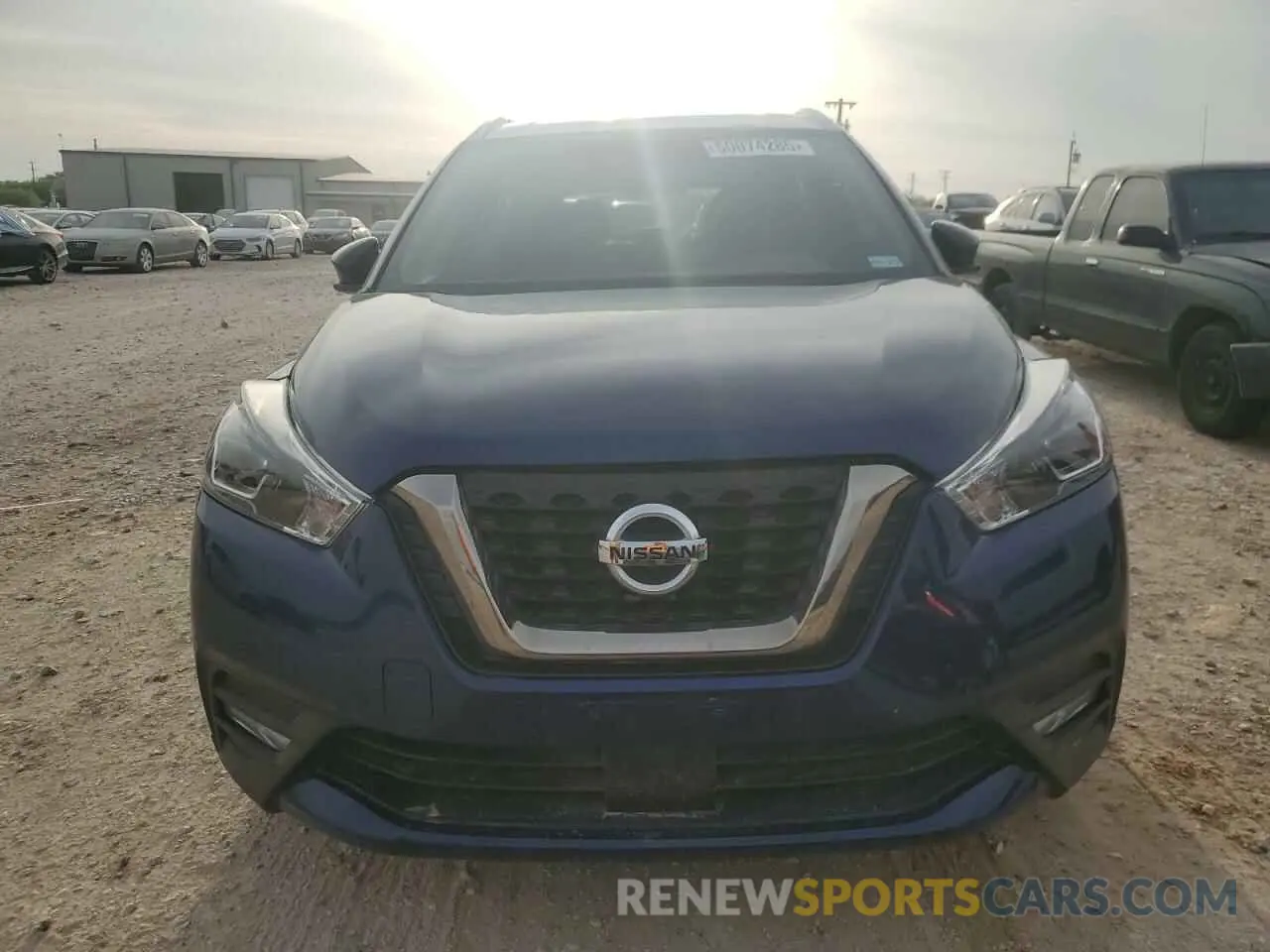 5 Photograph of a damaged car 3N1CP5DV4LL555071 NISSAN KICKS 2020