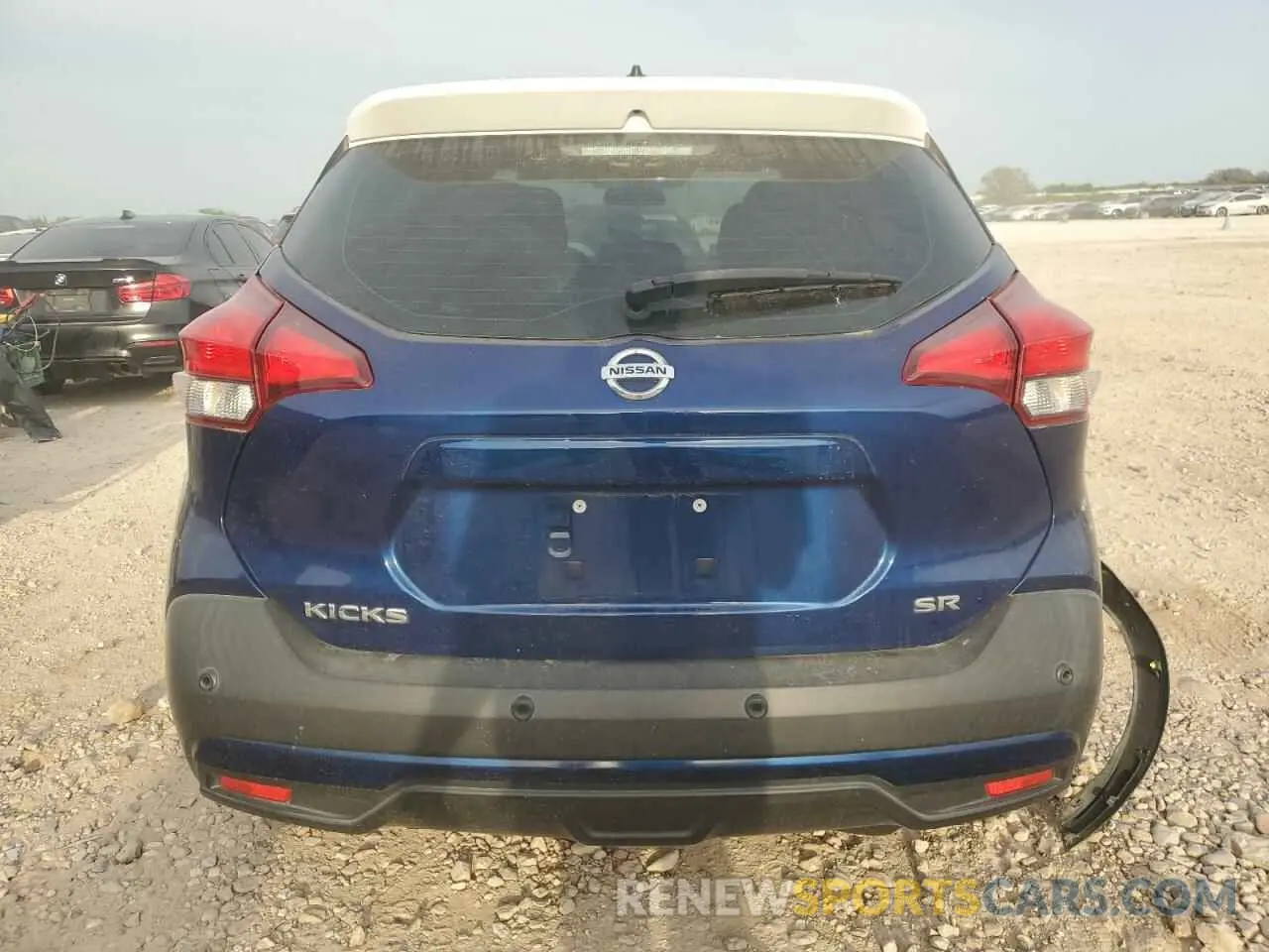 6 Photograph of a damaged car 3N1CP5DV4LL555071 NISSAN KICKS 2020