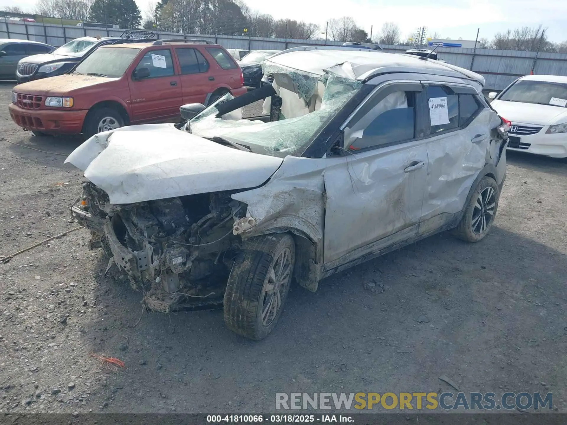 2 Photograph of a damaged car 3N1CP5DV5LL486682 NISSAN KICKS 2020