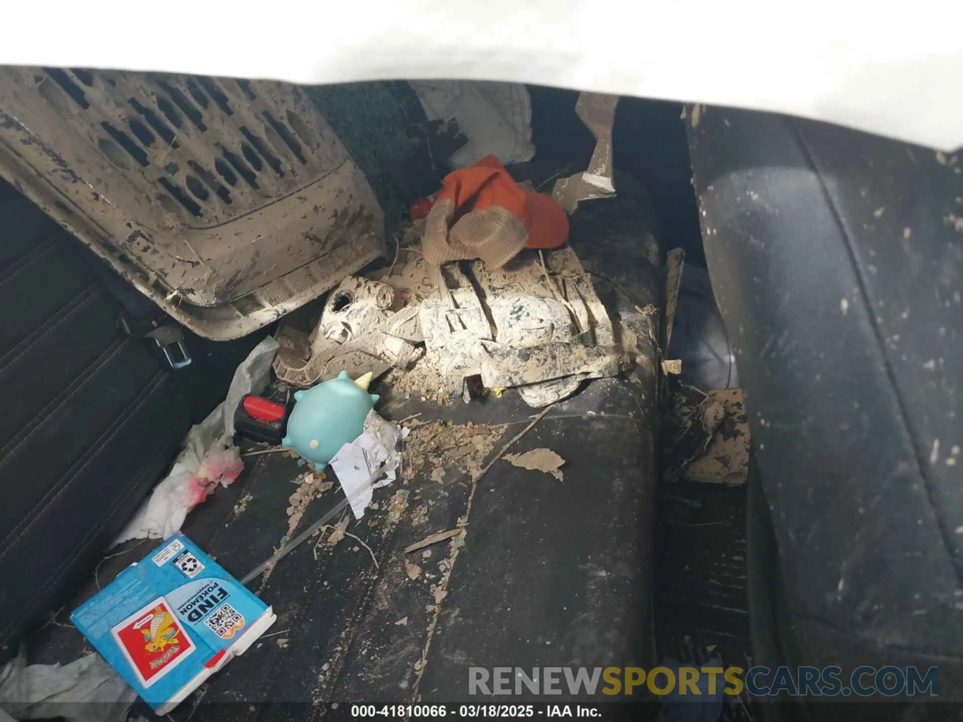 8 Photograph of a damaged car 3N1CP5DV5LL486682 NISSAN KICKS 2020