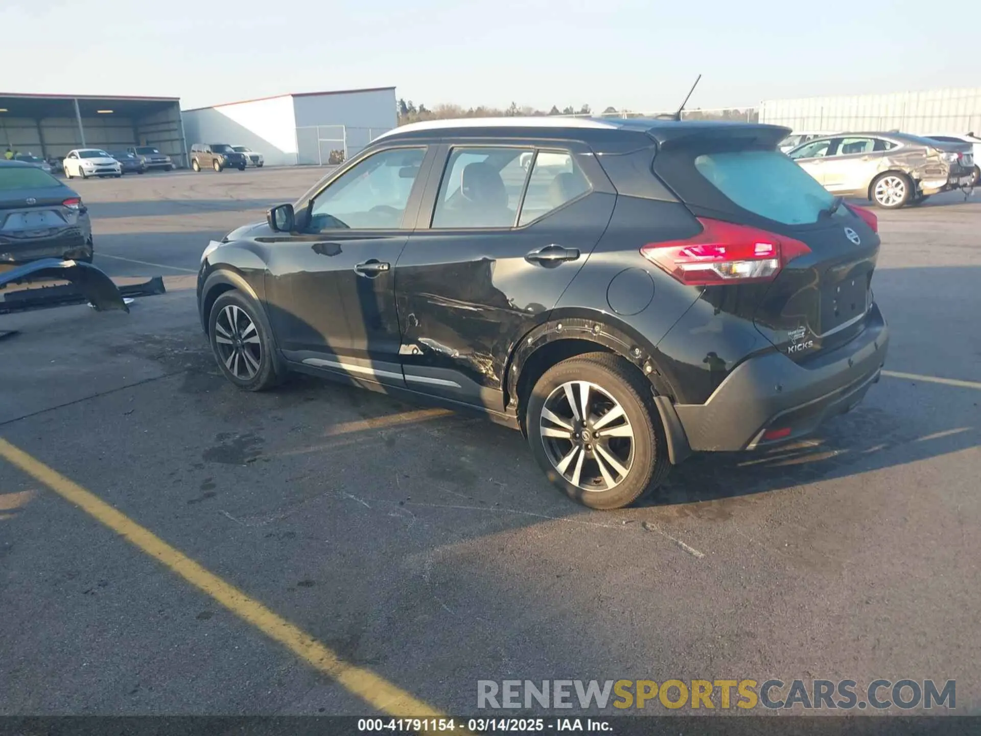 3 Photograph of a damaged car 3N1CP5DV5LL533676 NISSAN KICKS 2020