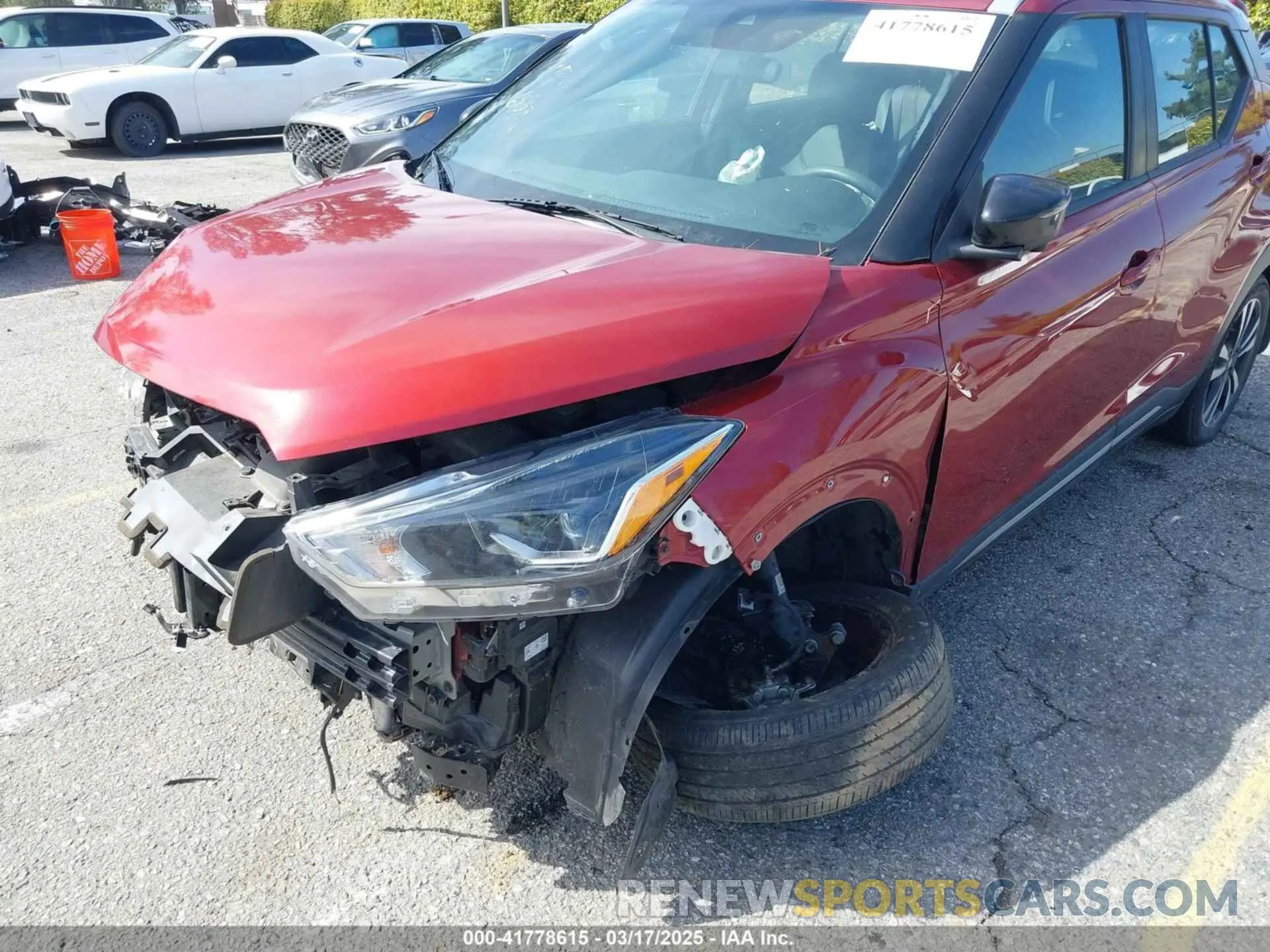 6 Photograph of a damaged car 3N1CP5DV5LL536903 NISSAN KICKS 2020