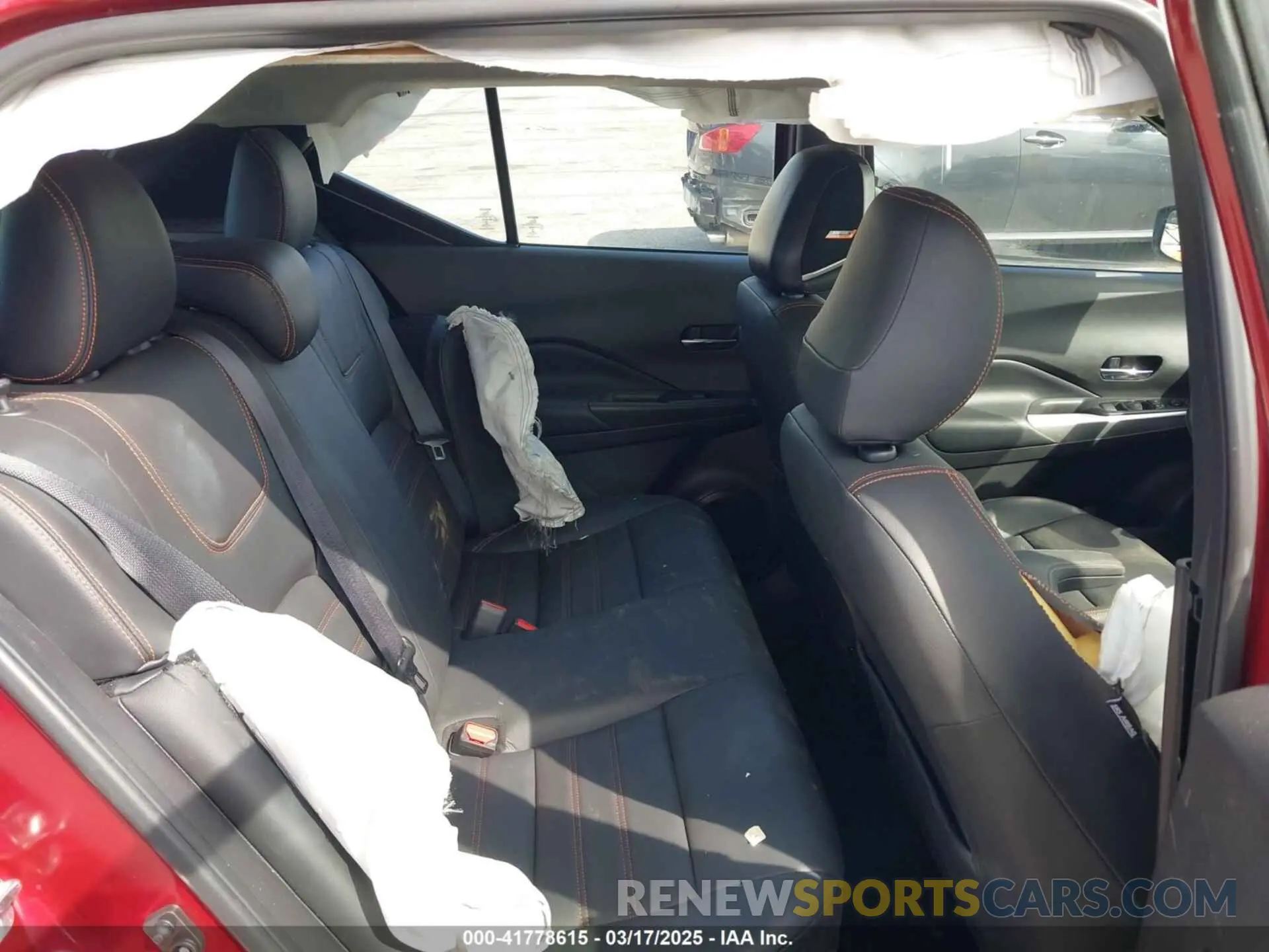 8 Photograph of a damaged car 3N1CP5DV5LL536903 NISSAN KICKS 2020