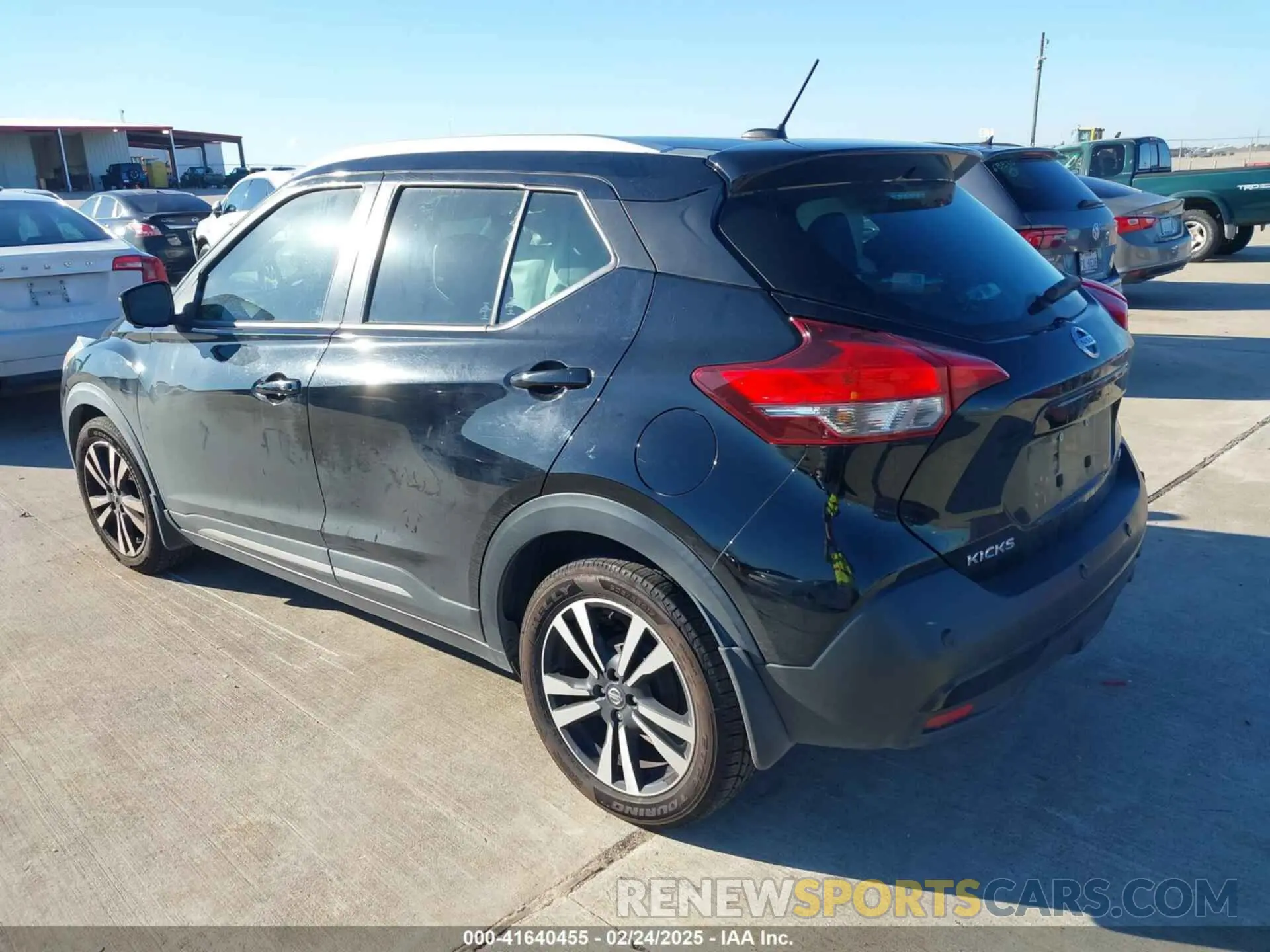 3 Photograph of a damaged car 3N1CP5DV5LL578309 NISSAN KICKS 2020