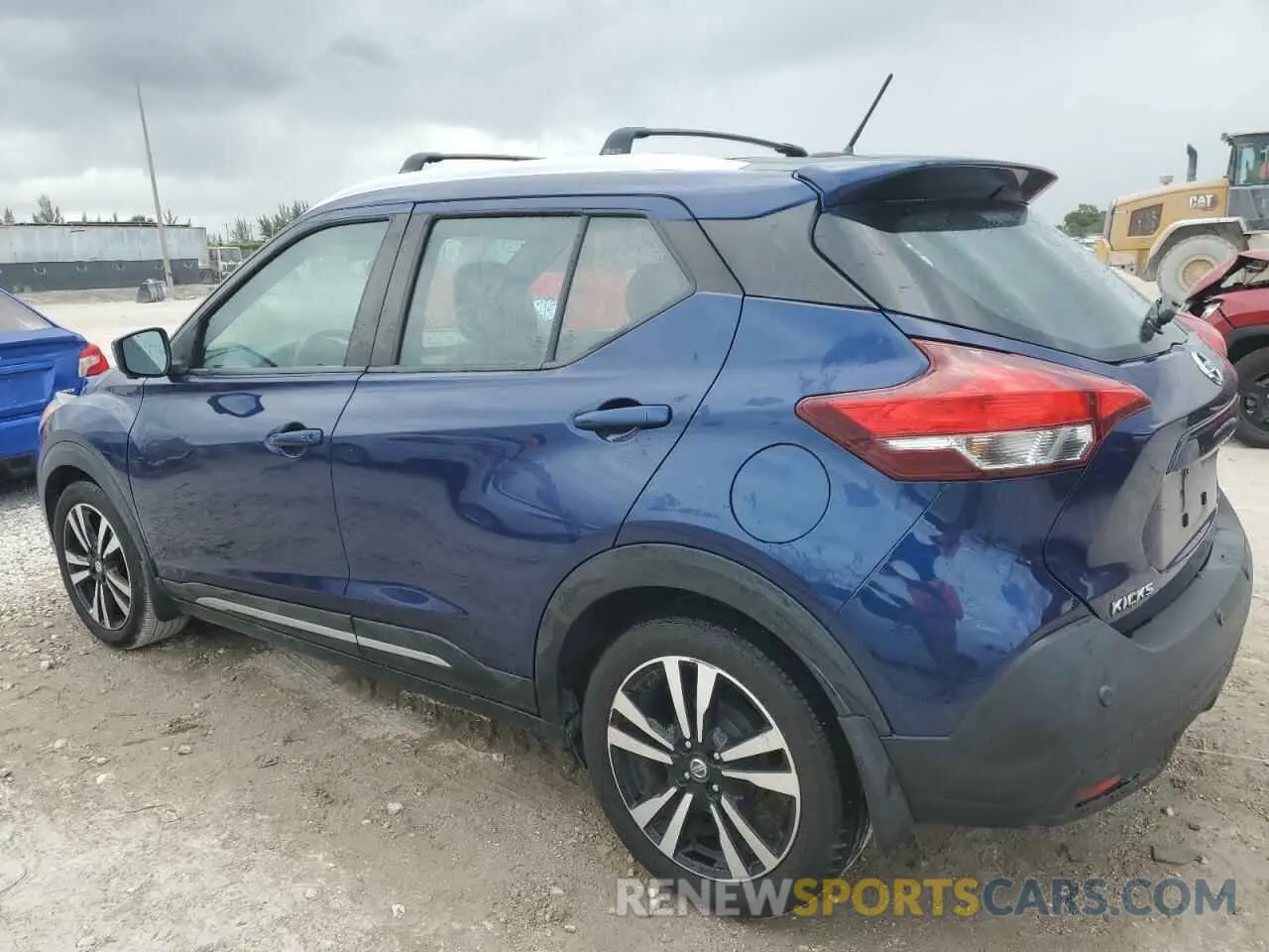 2 Photograph of a damaged car 3N1CP5DV6LL498825 NISSAN KICKS 2020