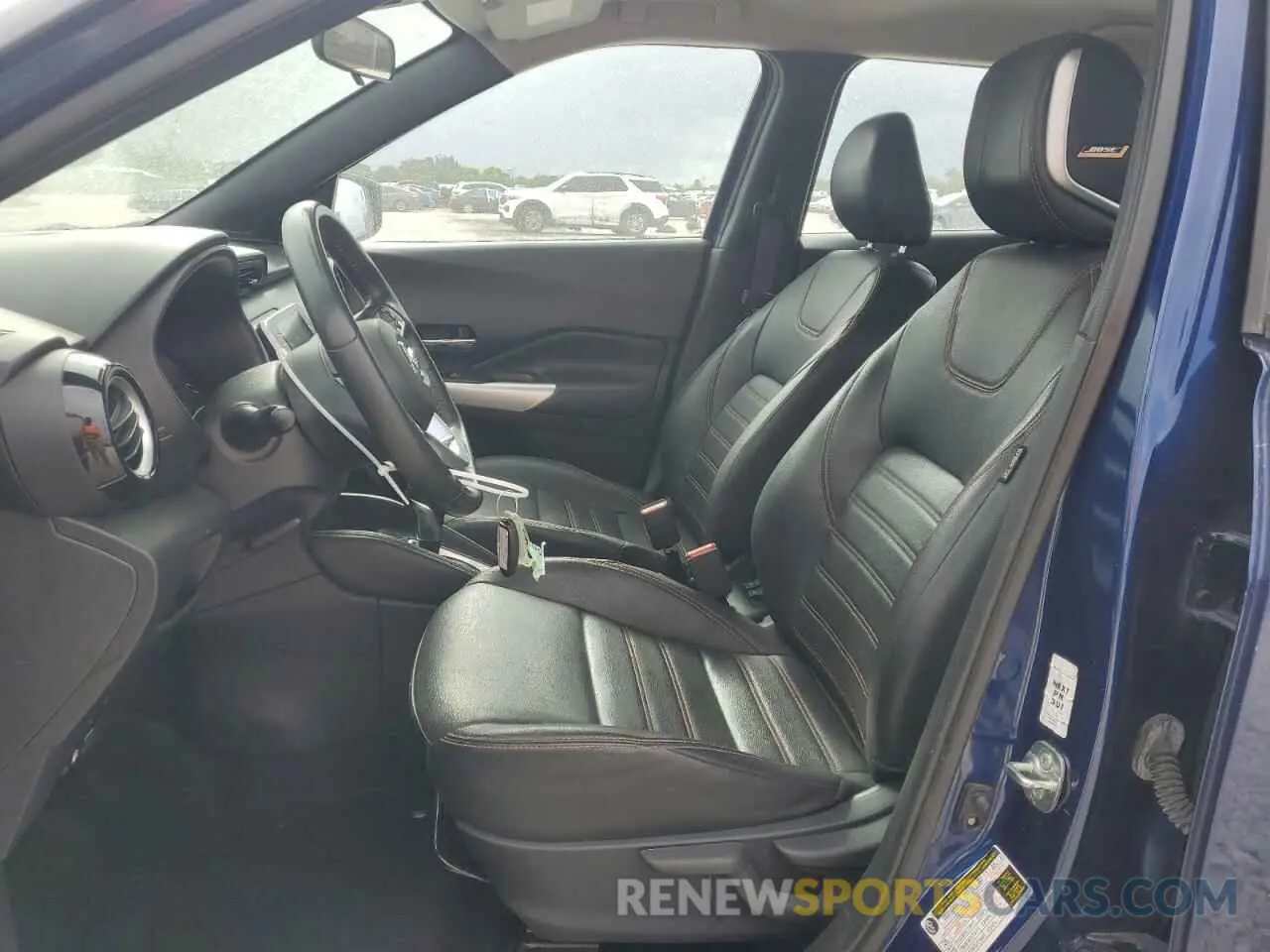7 Photograph of a damaged car 3N1CP5DV6LL498825 NISSAN KICKS 2020