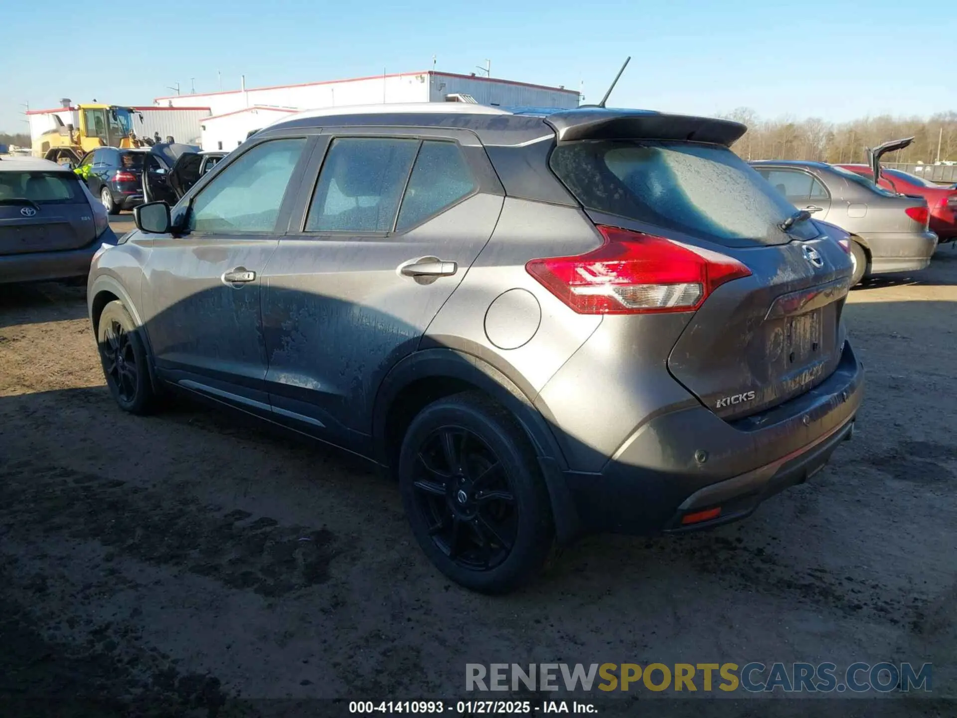 3 Photograph of a damaged car 3N1CP5DV6LL578092 NISSAN KICKS 2020