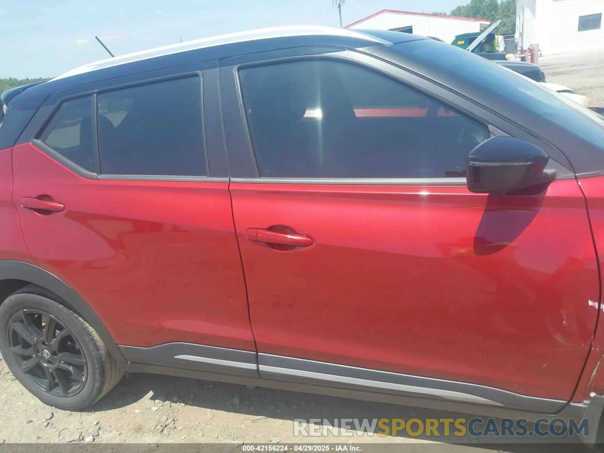 14 Photograph of a damaged car 3N1CP5DV7LL537888 NISSAN KICKS 2020