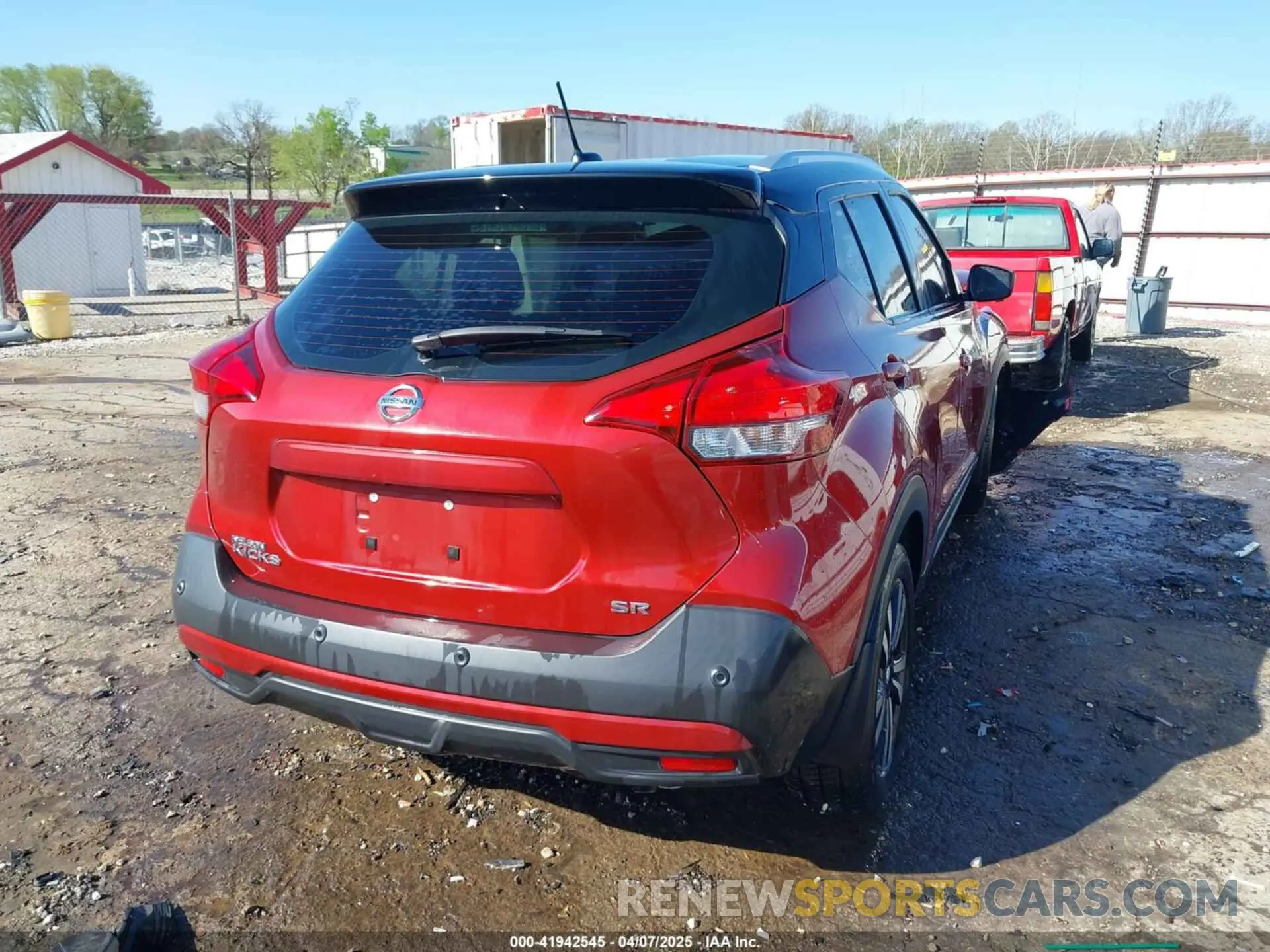 4 Photograph of a damaged car 3N1CP5DV7LL554917 NISSAN KICKS 2020