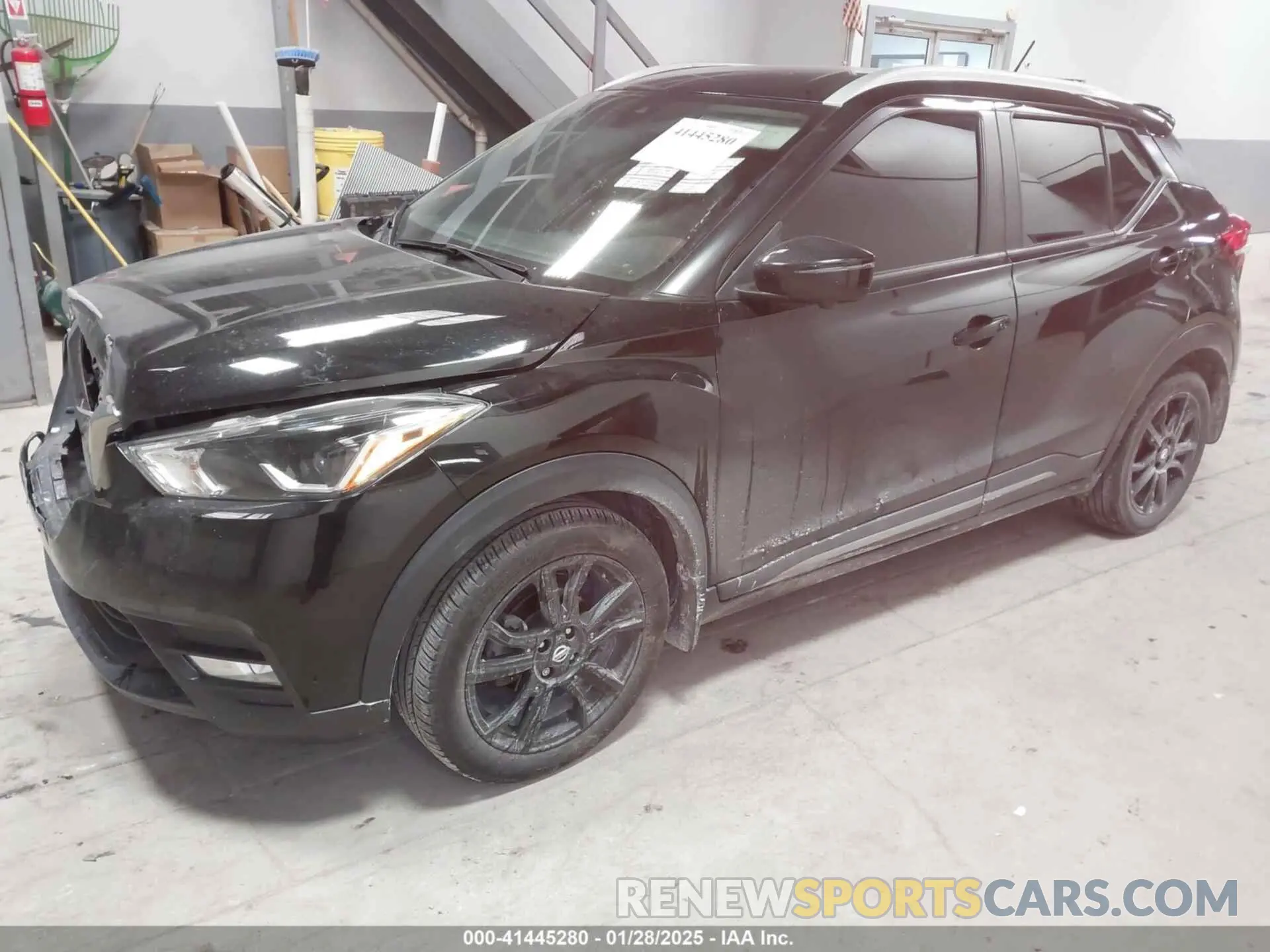 2 Photograph of a damaged car 3N1CP5DV7LL557834 NISSAN KICKS 2020