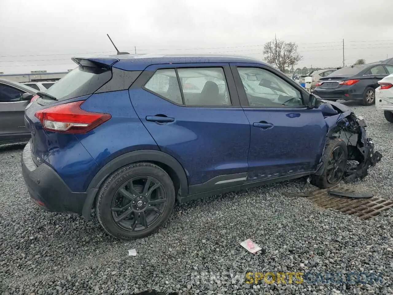 3 Photograph of a damaged car 3N1CP5DV7LL576934 NISSAN KICKS 2020
