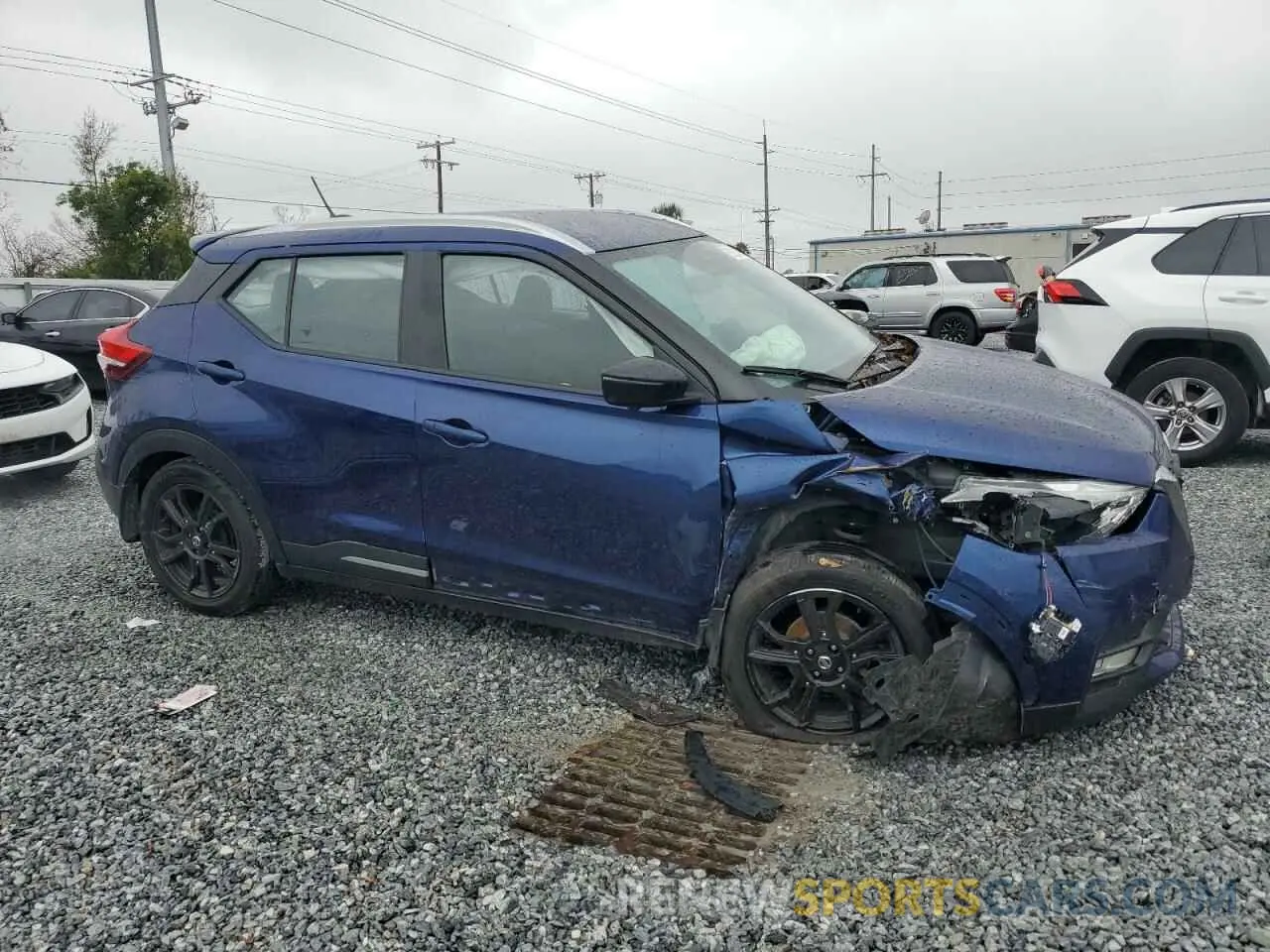 4 Photograph of a damaged car 3N1CP5DV7LL576934 NISSAN KICKS 2020
