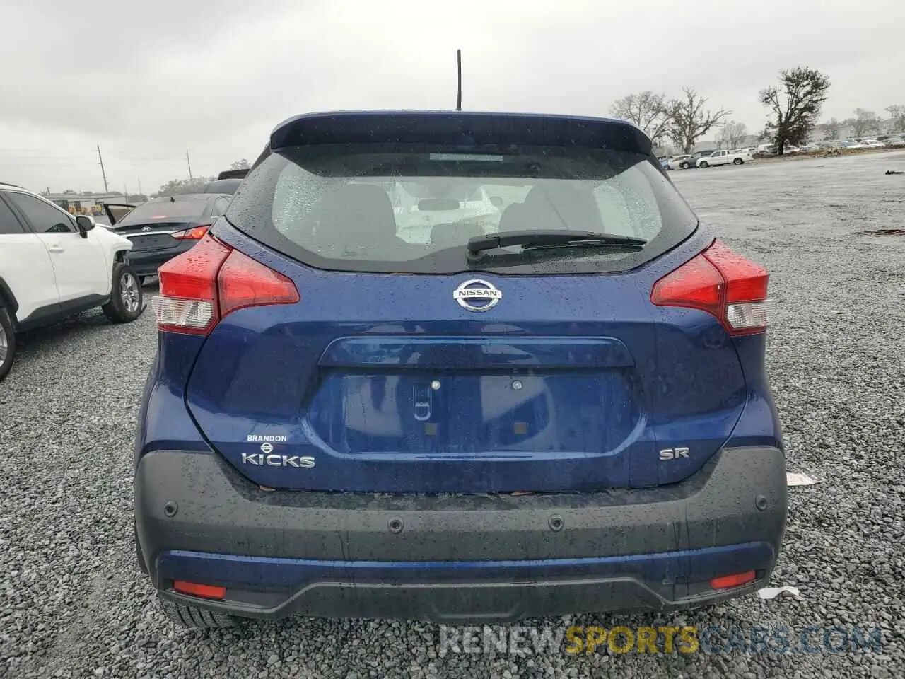 6 Photograph of a damaged car 3N1CP5DV7LL576934 NISSAN KICKS 2020