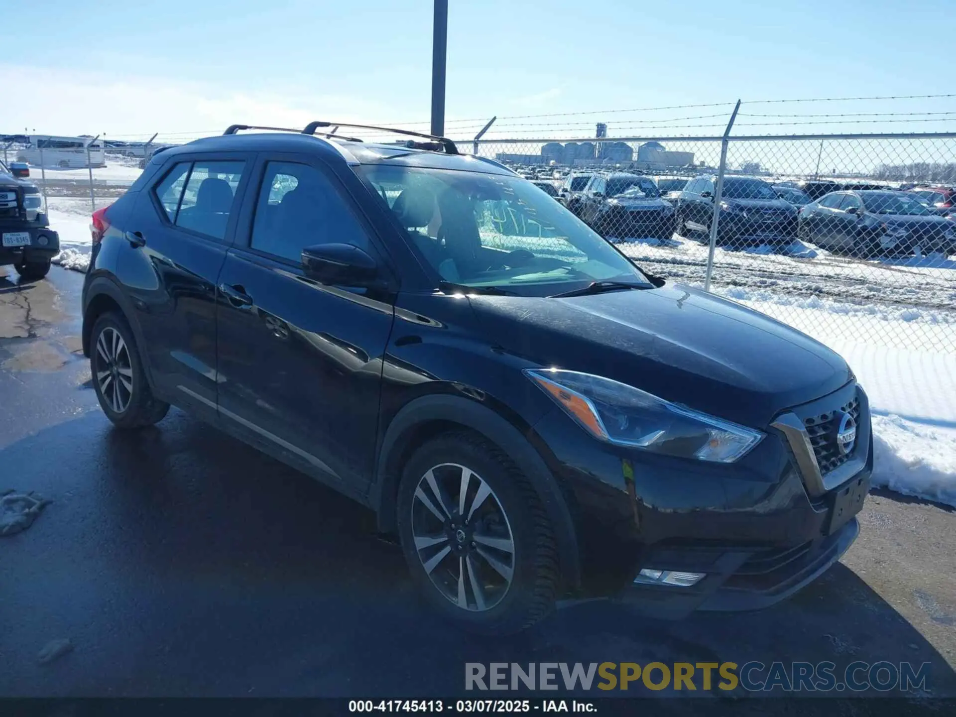 1 Photograph of a damaged car 3N1CP5DV8LL486305 NISSAN KICKS 2020