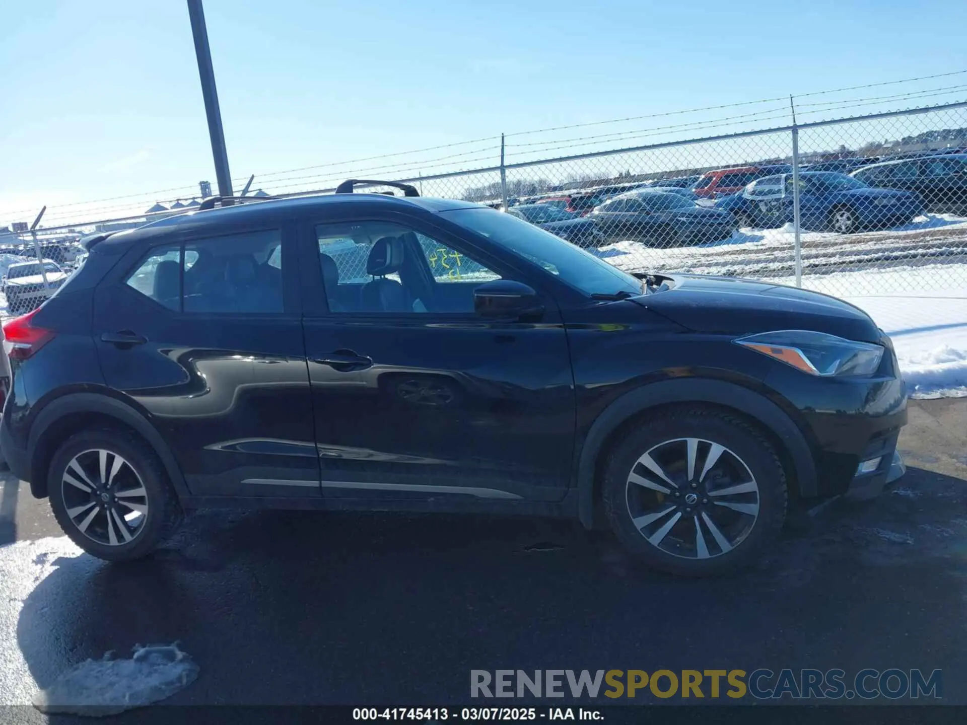 13 Photograph of a damaged car 3N1CP5DV8LL486305 NISSAN KICKS 2020