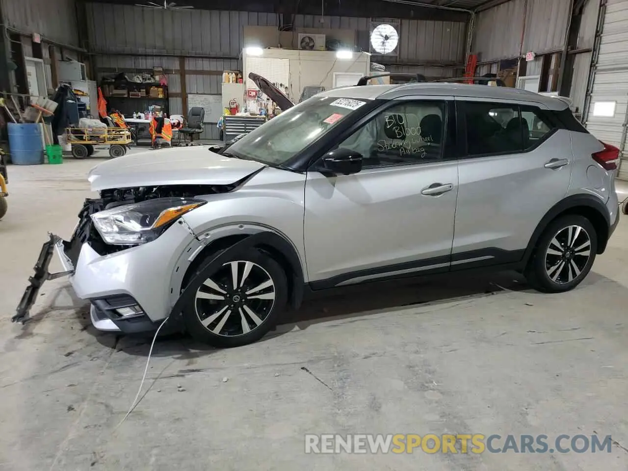 1 Photograph of a damaged car 3N1CP5DV8LL508092 NISSAN KICKS 2020