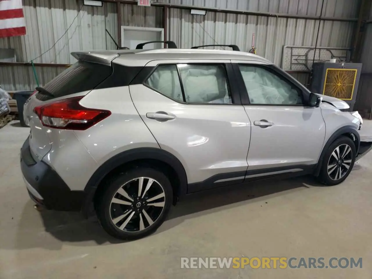 3 Photograph of a damaged car 3N1CP5DV8LL508092 NISSAN KICKS 2020