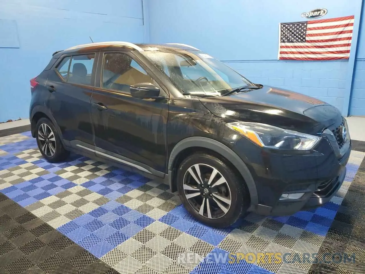 4 Photograph of a damaged car 3N1CP5DV8LL535972 NISSAN KICKS 2020