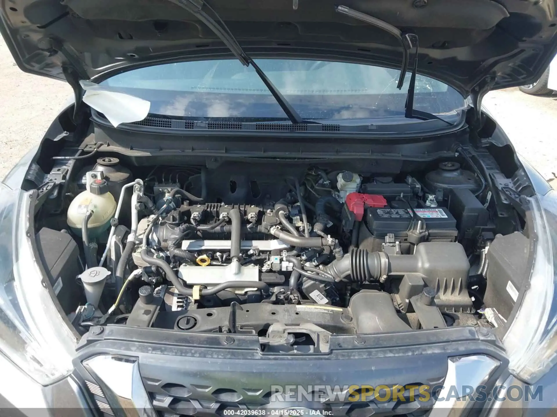10 Photograph of a damaged car 3N1CP5DV8LL569099 NISSAN KICKS 2020