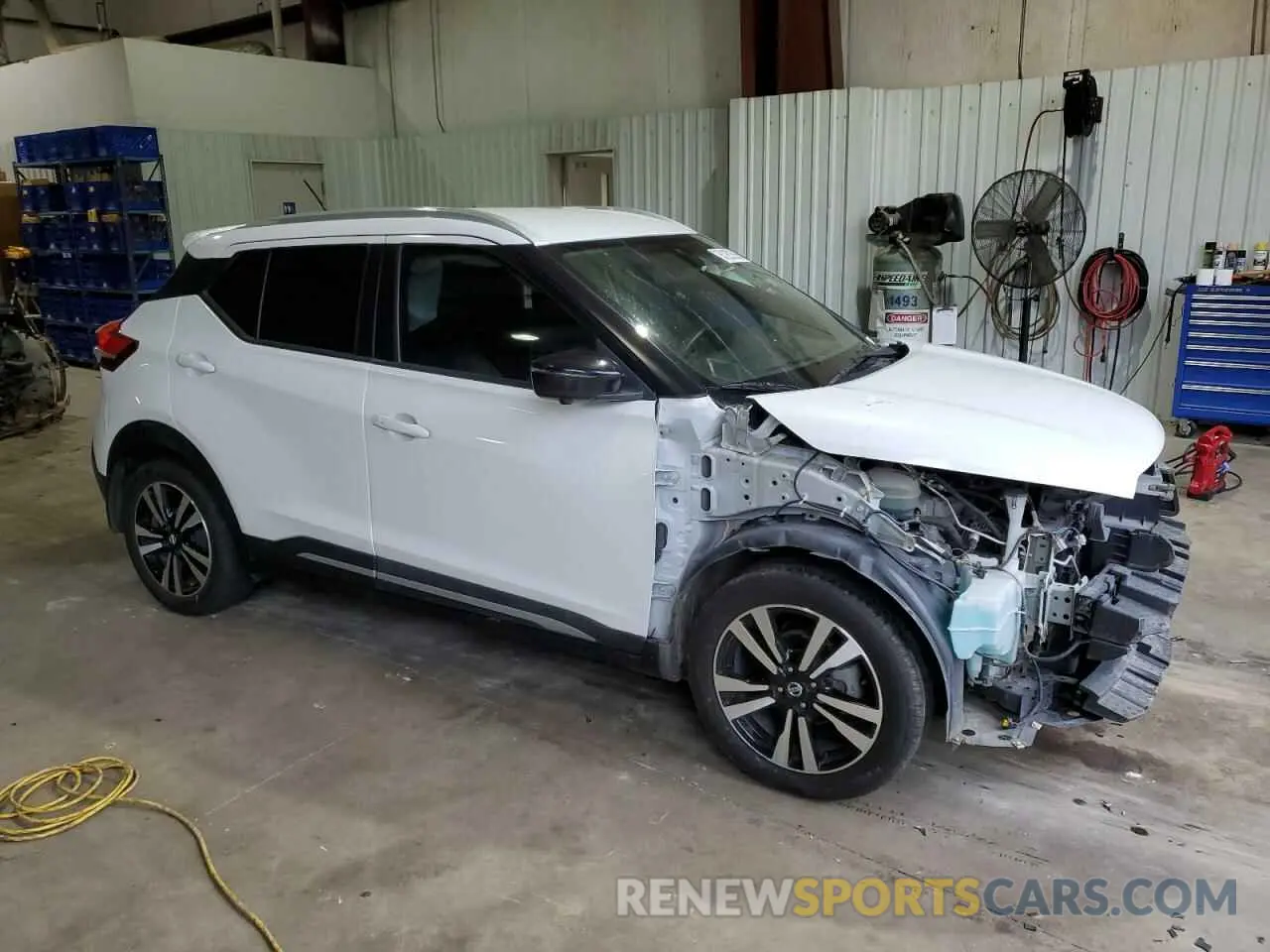 4 Photograph of a damaged car 3N1CP5DV9LL484708 NISSAN KICKS 2020