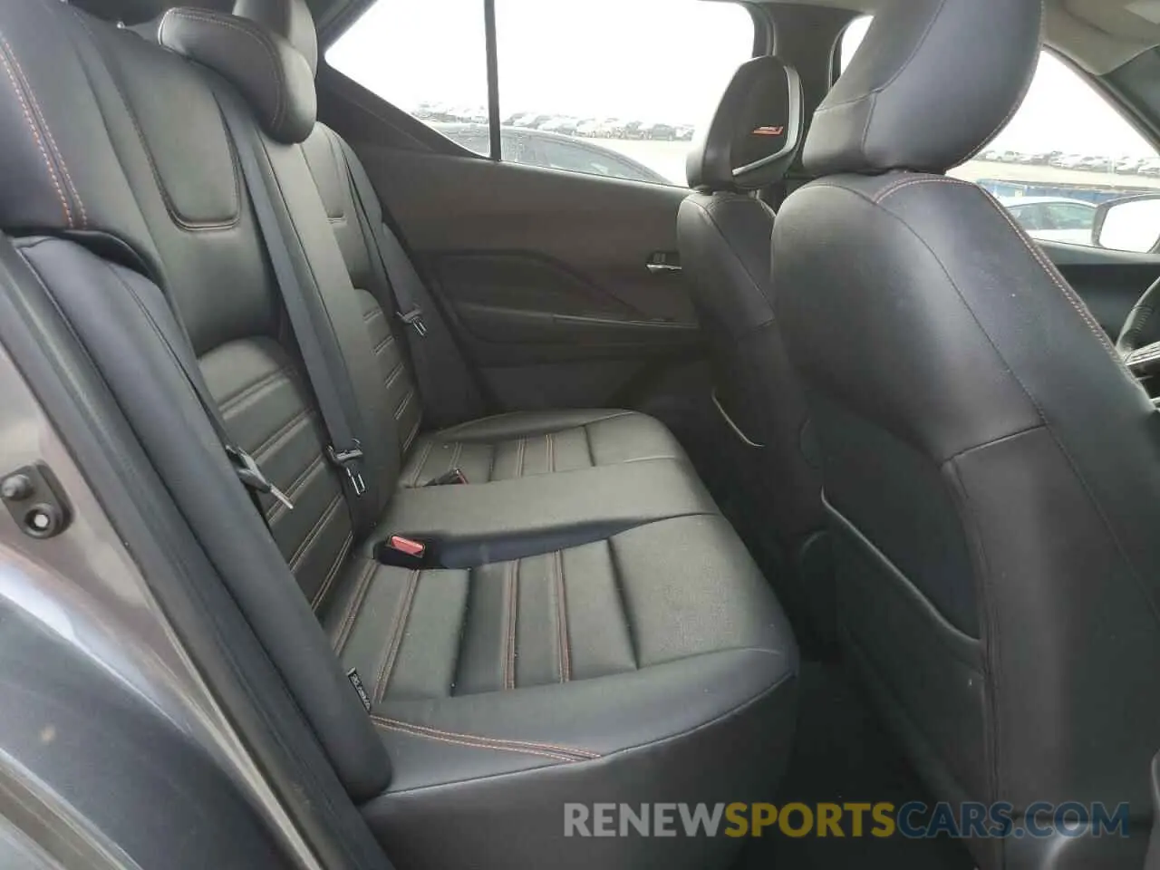11 Photograph of a damaged car 3N1CP5DV9LL543336 NISSAN KICKS 2020