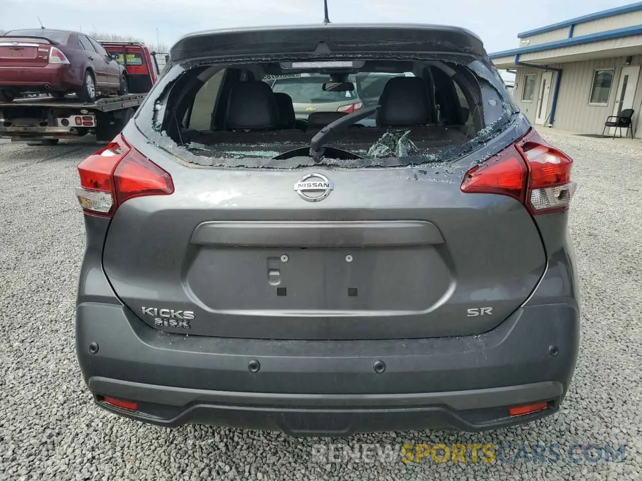 6 Photograph of a damaged car 3N1CP5DV9LL543336 NISSAN KICKS 2020