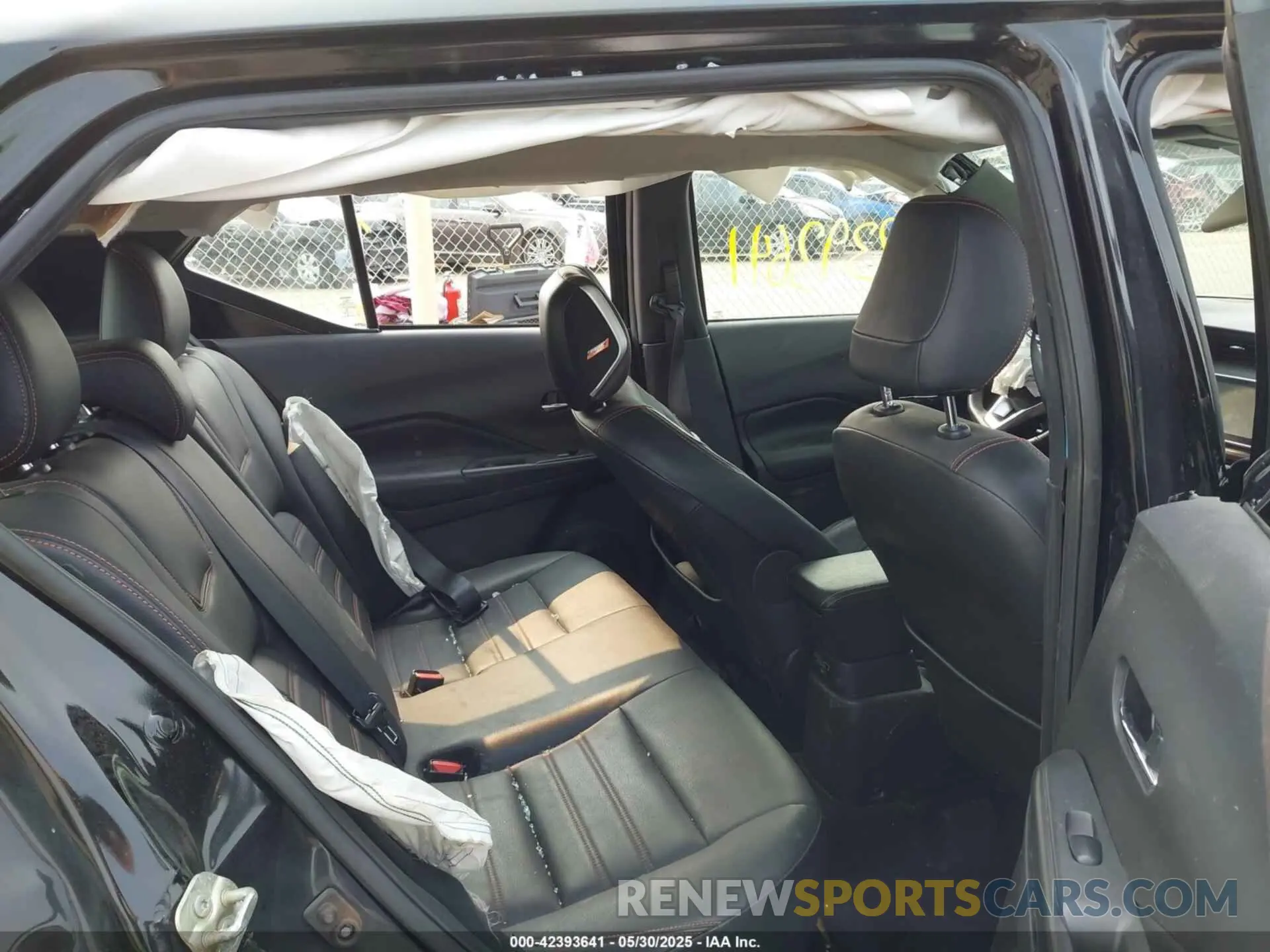 8 Photograph of a damaged car 3N1CP5DVXLL533799 NISSAN KICKS 2020