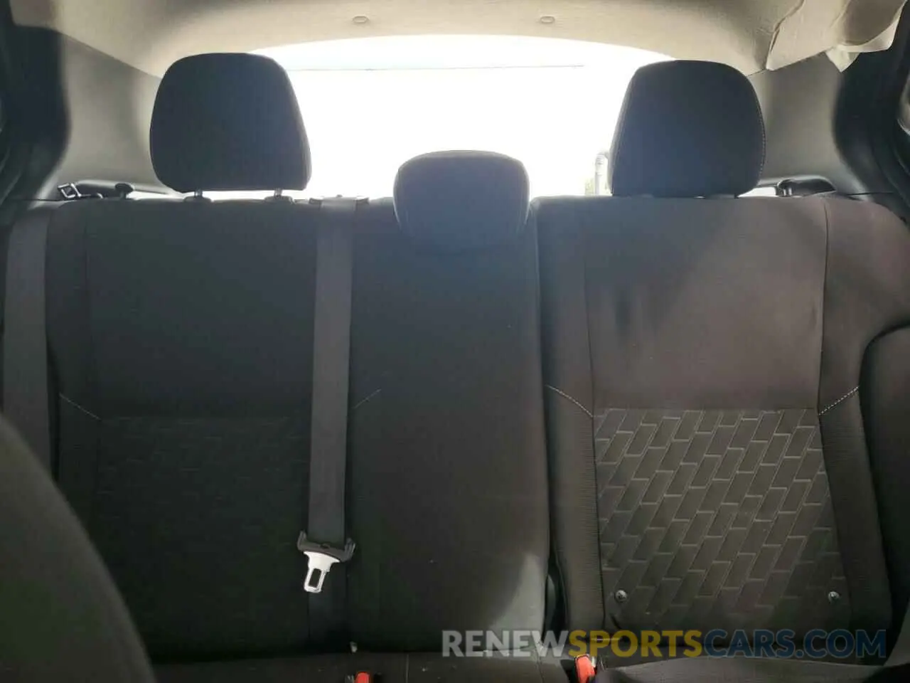 10 Photograph of a damaged car 3N1CP5BV0ML478977 NISSAN KICKS 2021