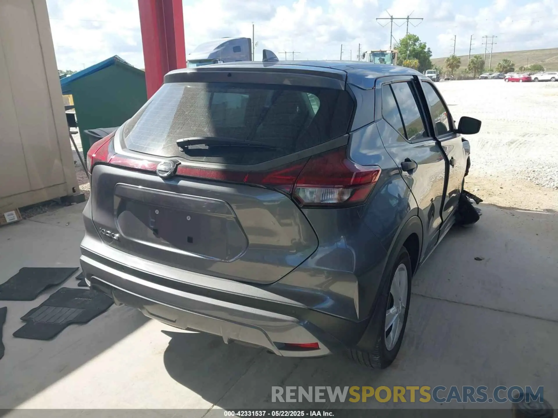4 Photograph of a damaged car 3N1CP5BV0ML484178 NISSAN KICKS 2021