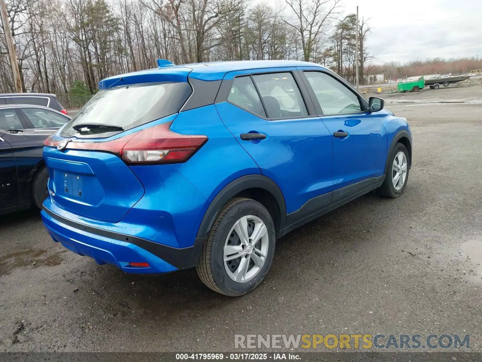 4 Photograph of a damaged car 3N1CP5BV0ML523576 NISSAN KICKS 2021