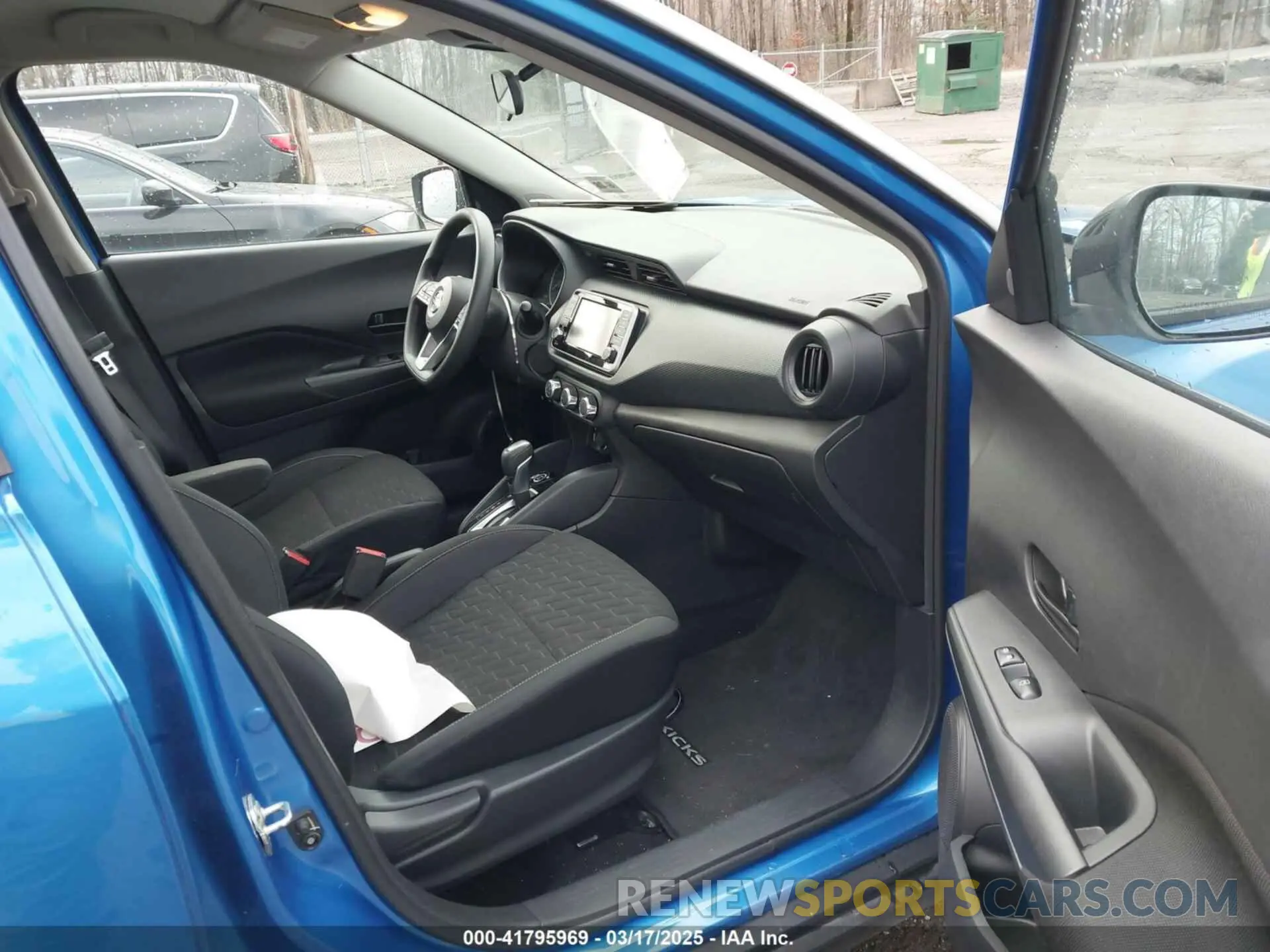 5 Photograph of a damaged car 3N1CP5BV0ML523576 NISSAN KICKS 2021