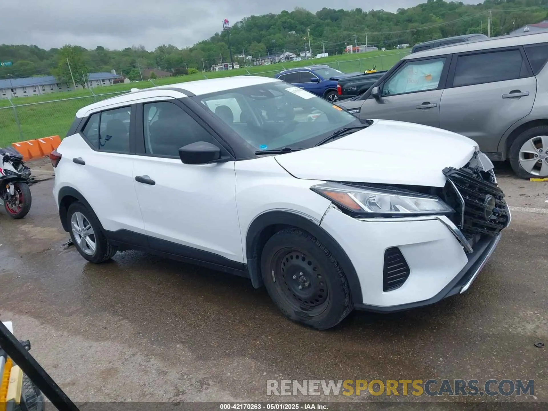 13 Photograph of a damaged car 3N1CP5BV0ML524517 NISSAN KICKS 2021